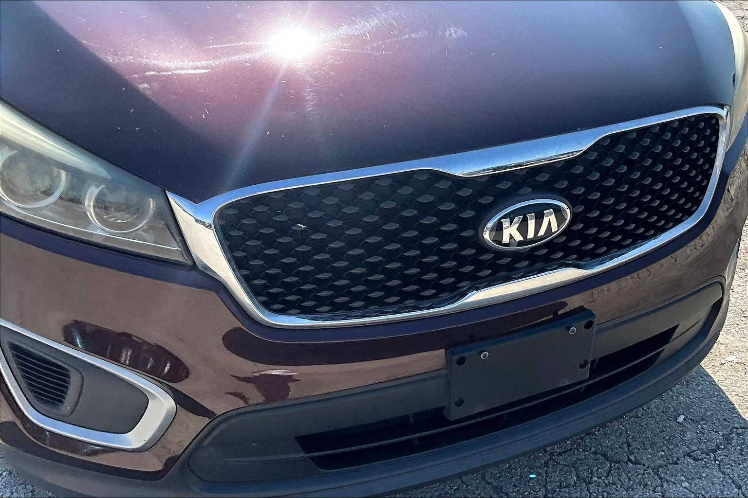 Thumbnail: 2016 Kia Sorento - 29