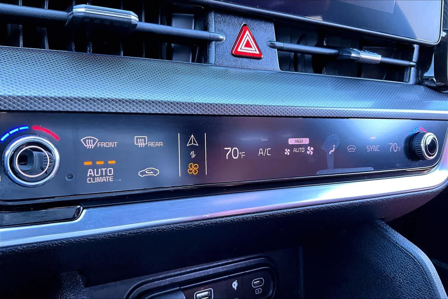 Thumbnail: 2023 Kia Sportage - 25