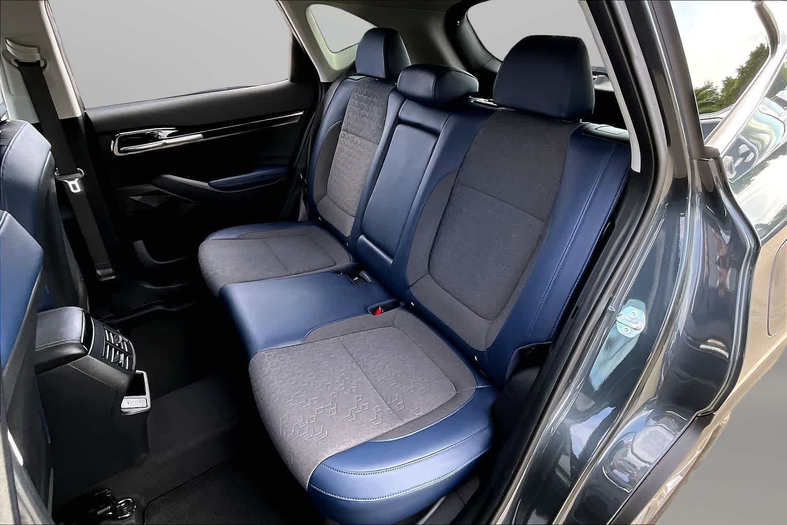 Thumbnail: 2024 Kia Seltos - 25