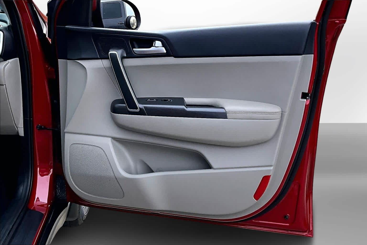 Thumbnail: 2021 Kia Sportage - 18