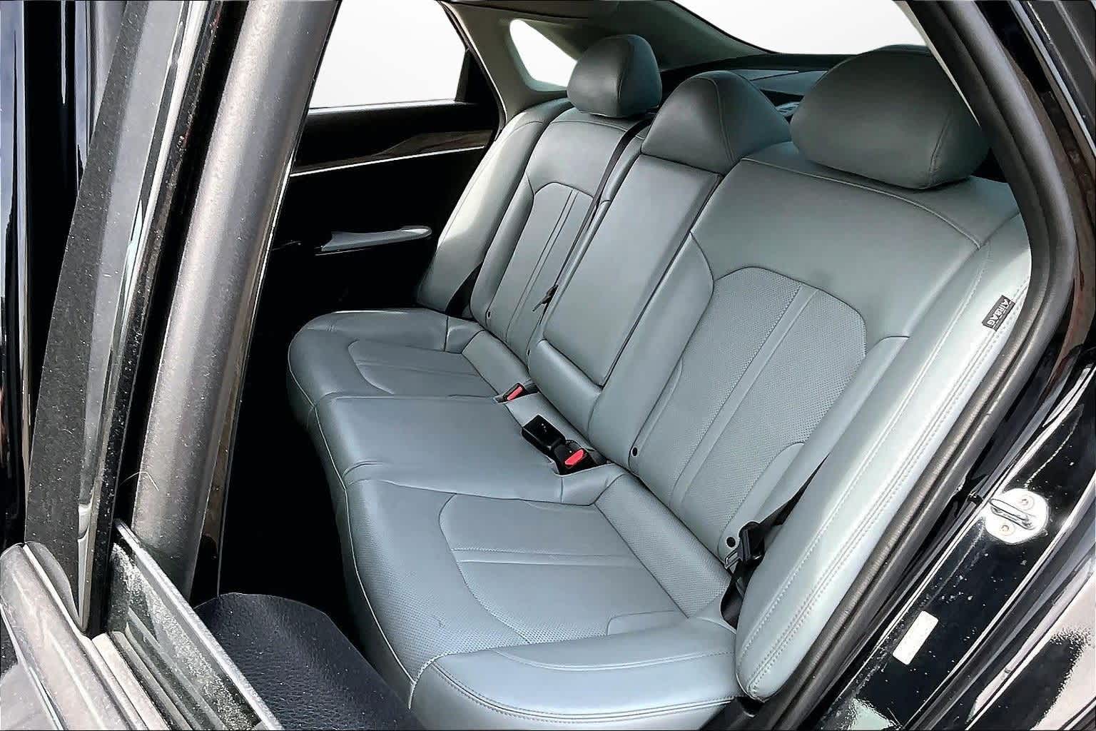 Thumbnail: 2022 Kia K5 - 24