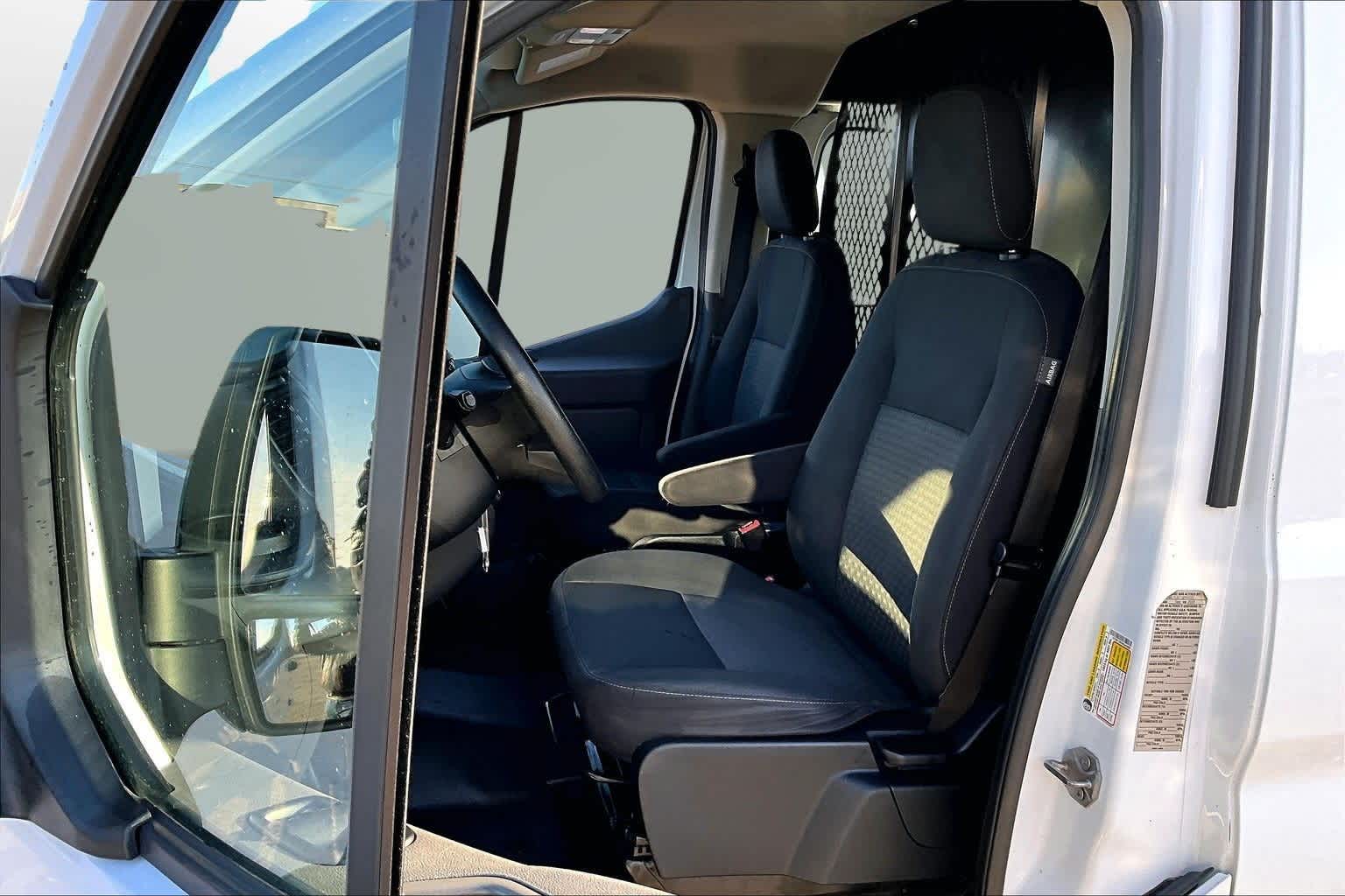 Thumbnail: 2022 Ford Transit Series - 23