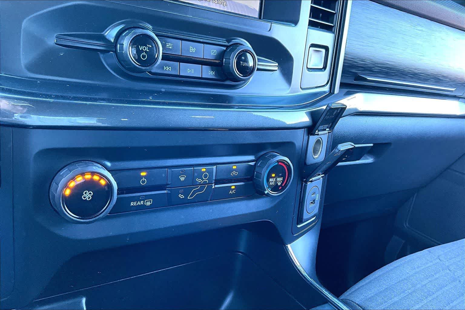 Thumbnail: 2021 Ford F-150 - 21