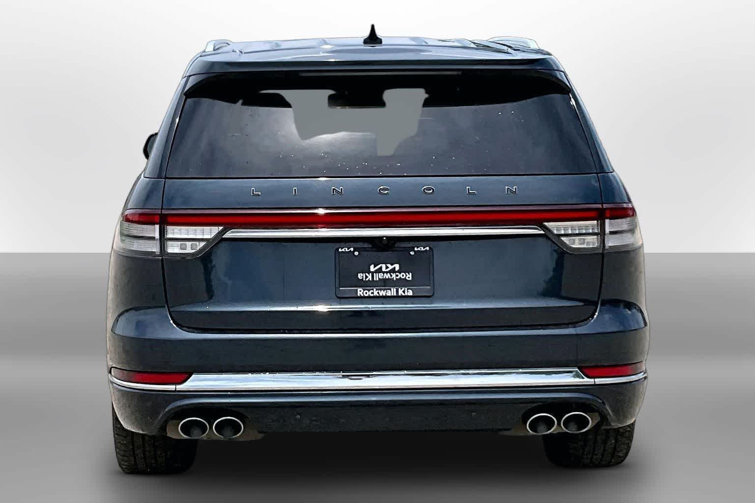 Thumbnail: 2023 Lincoln Aviator - 3