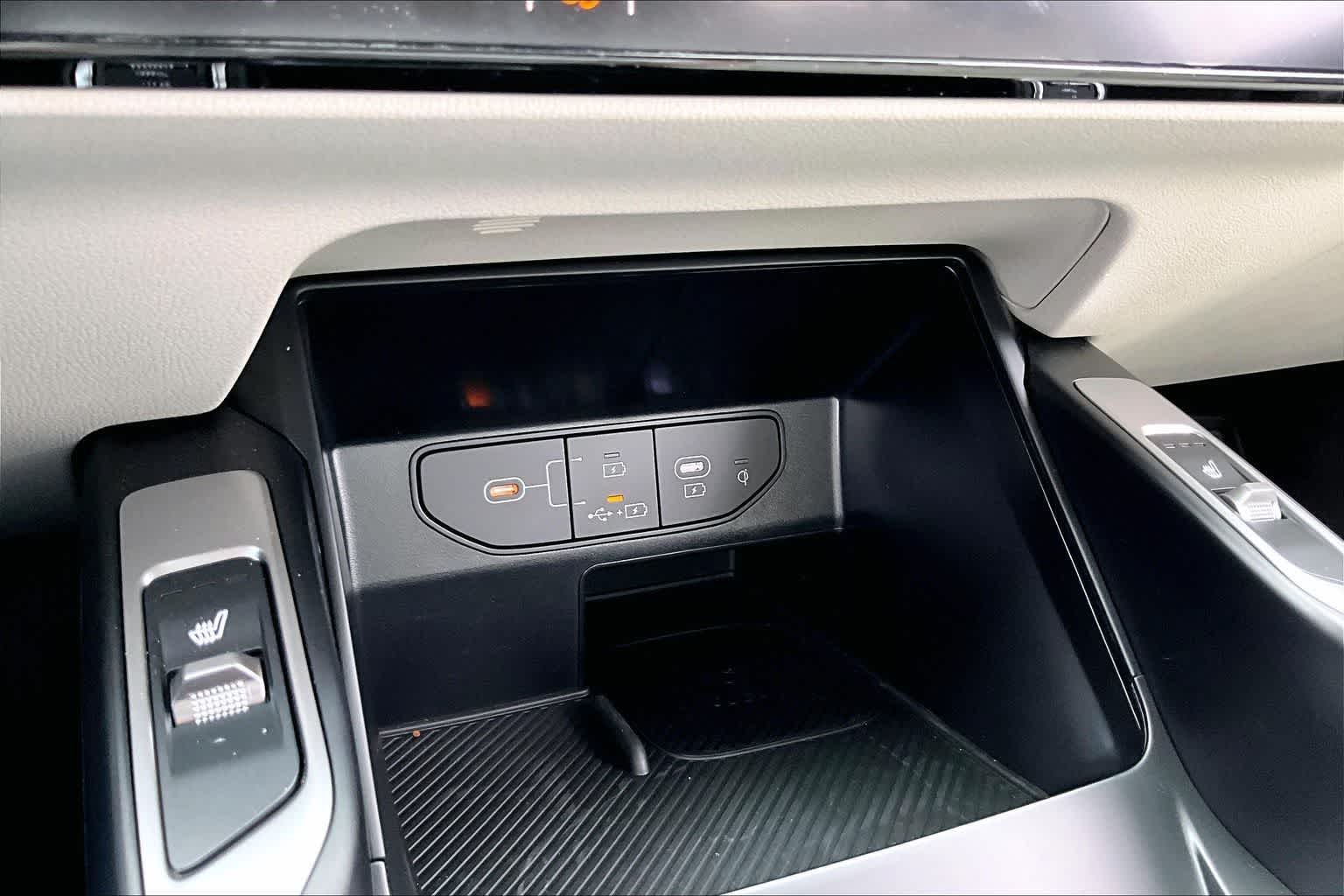 Thumbnail: 2025 Kia Sorento - 21