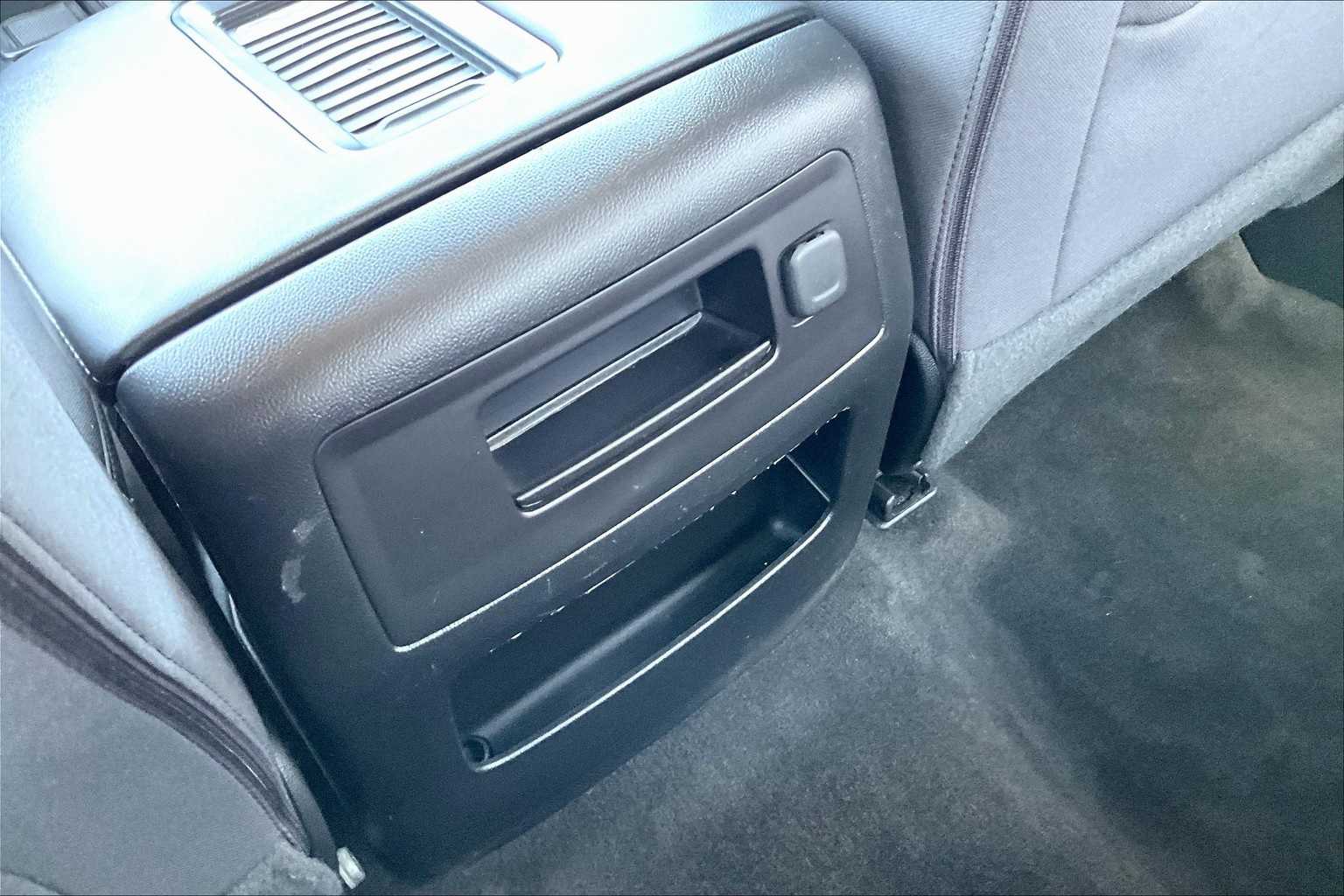 Thumbnail: 2017 Chevrolet Silverado 1500 - 24