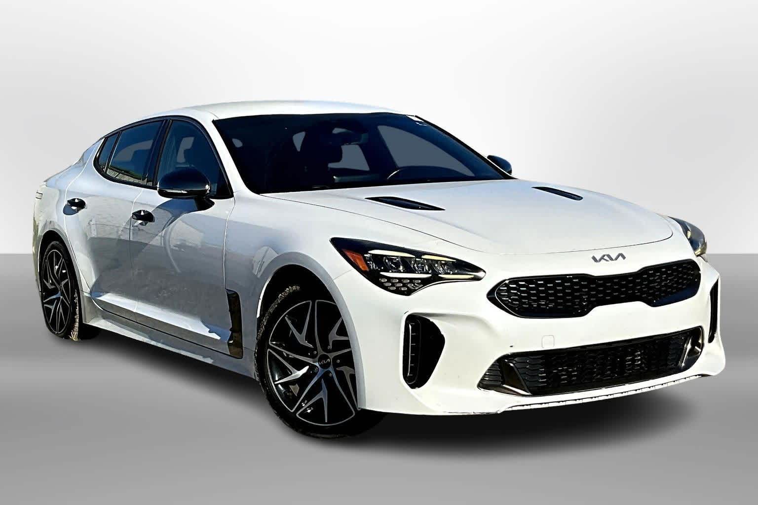 Thumbnail: 2022 Kia Stinger - 10