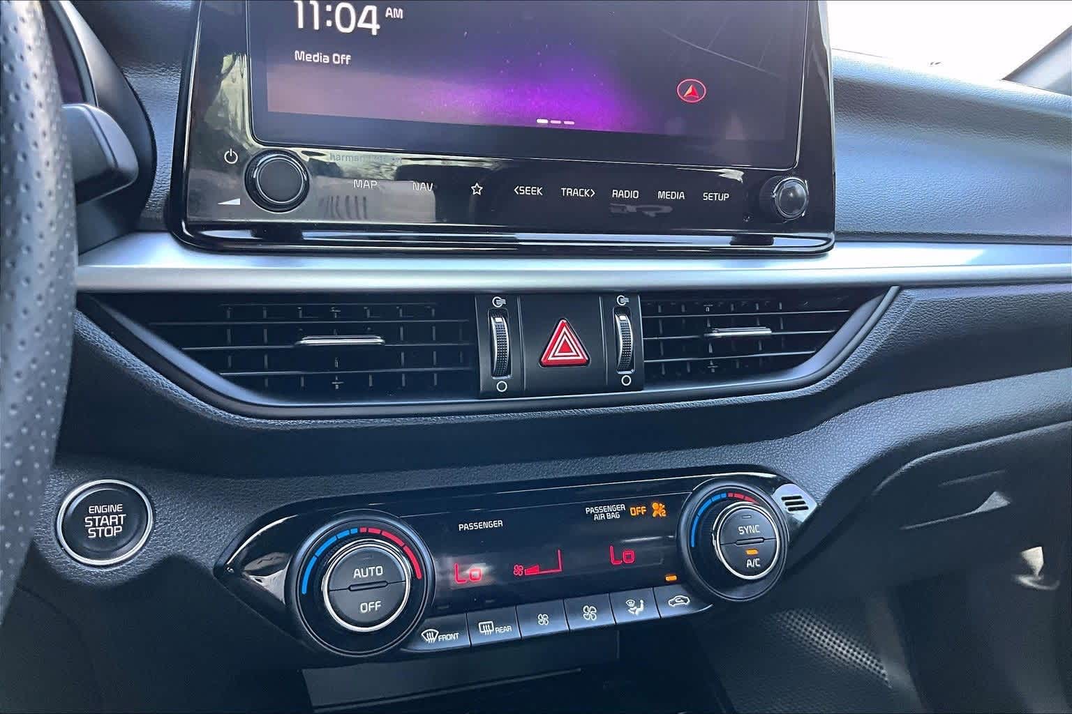 Thumbnail: 2024 Kia Forte - 24