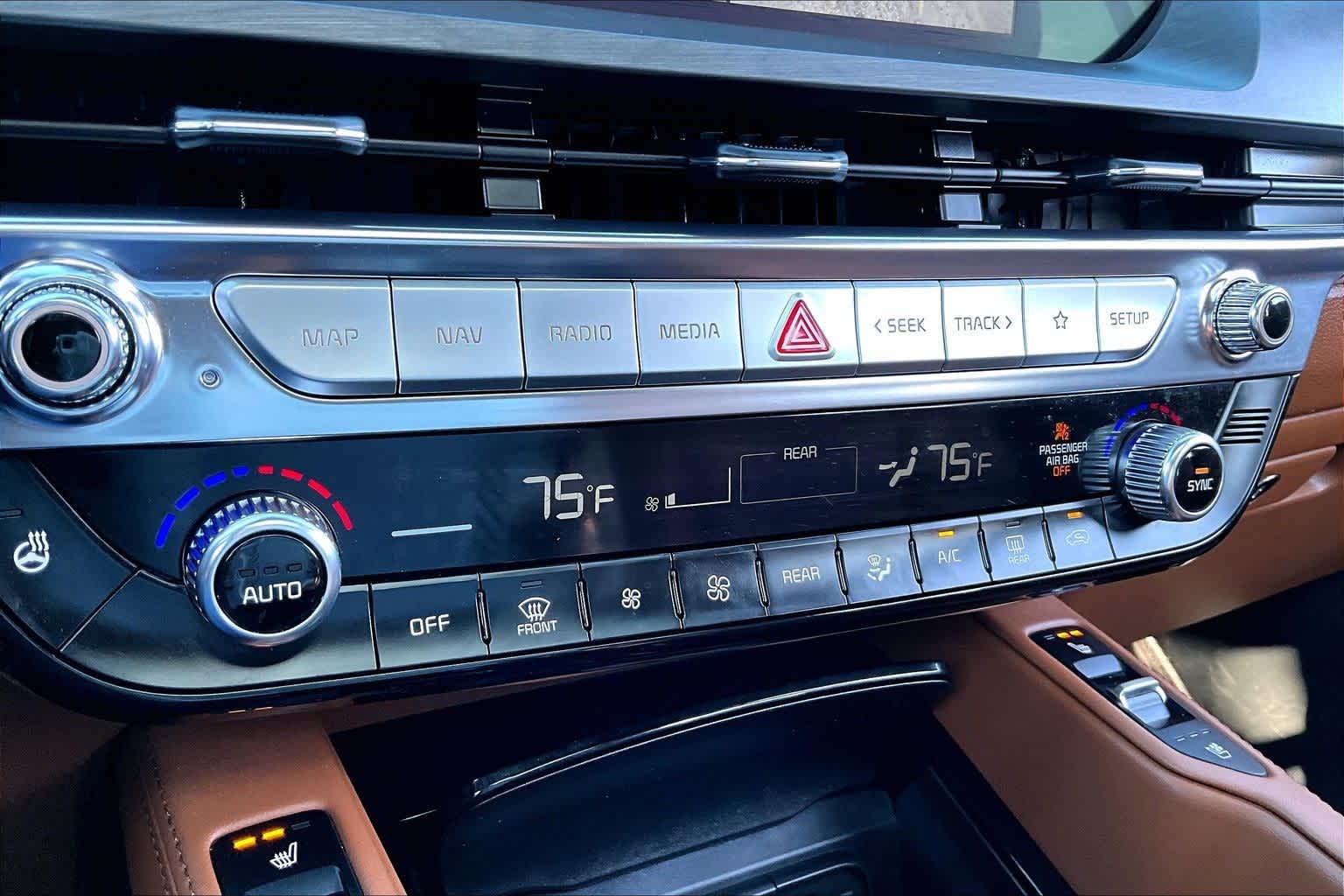 Thumbnail: 2024 Kia Telluride - 25