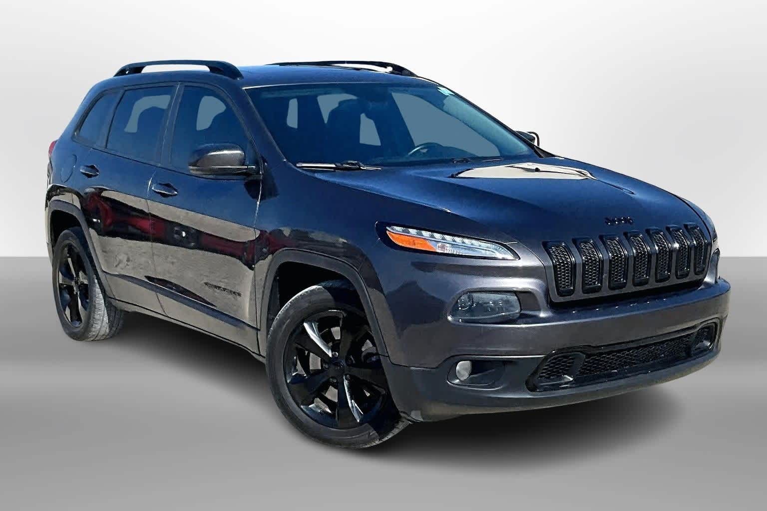 Thumbnail: 2016 Jeep Cherokee - 10