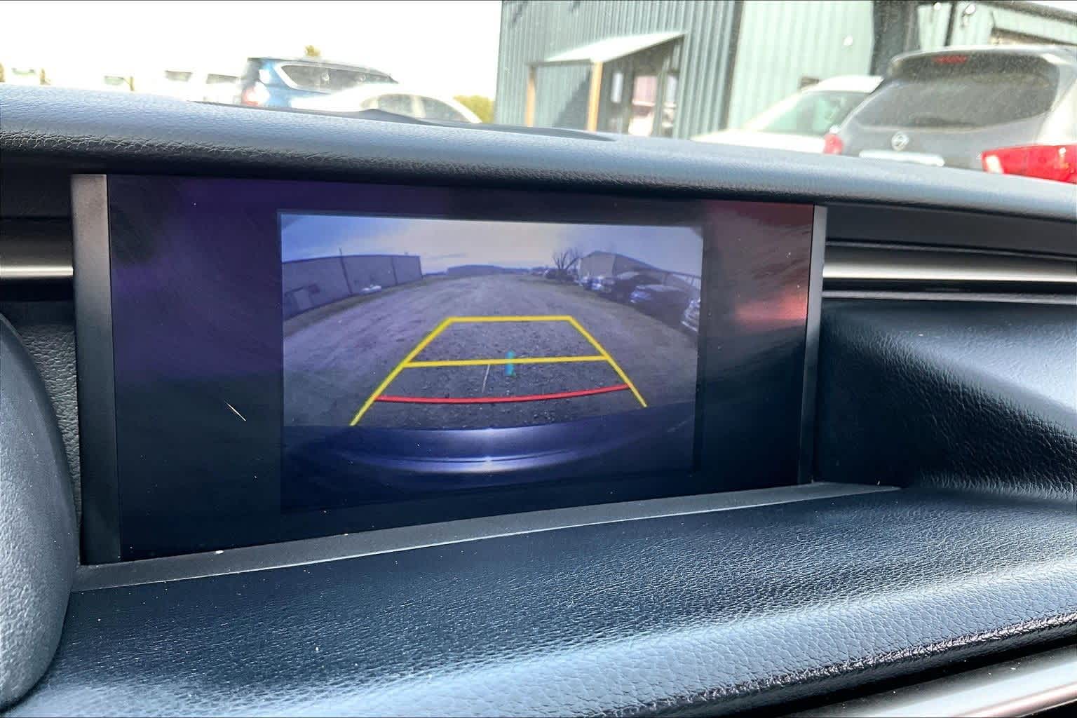 Thumbnail: 2016 Lexus IS - 20