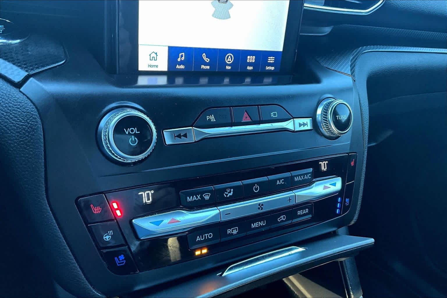 Thumbnail: 2020 Ford Explorer - 25