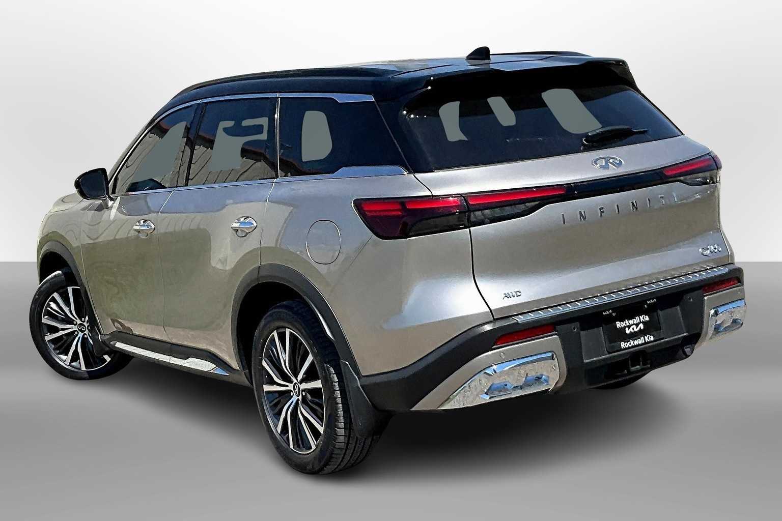 Thumbnail: 2022 INFINITI QX60 - 11