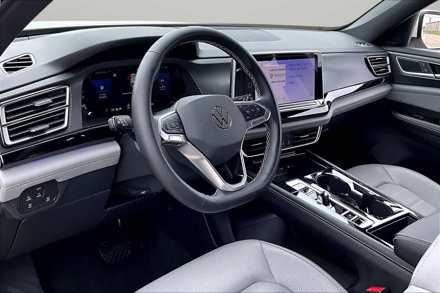 Thumbnail: 2024 Volkswagen Atlas - 12