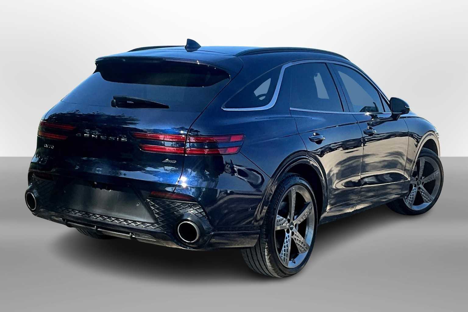Thumbnail: 2022 Genesis GV70 - 2
