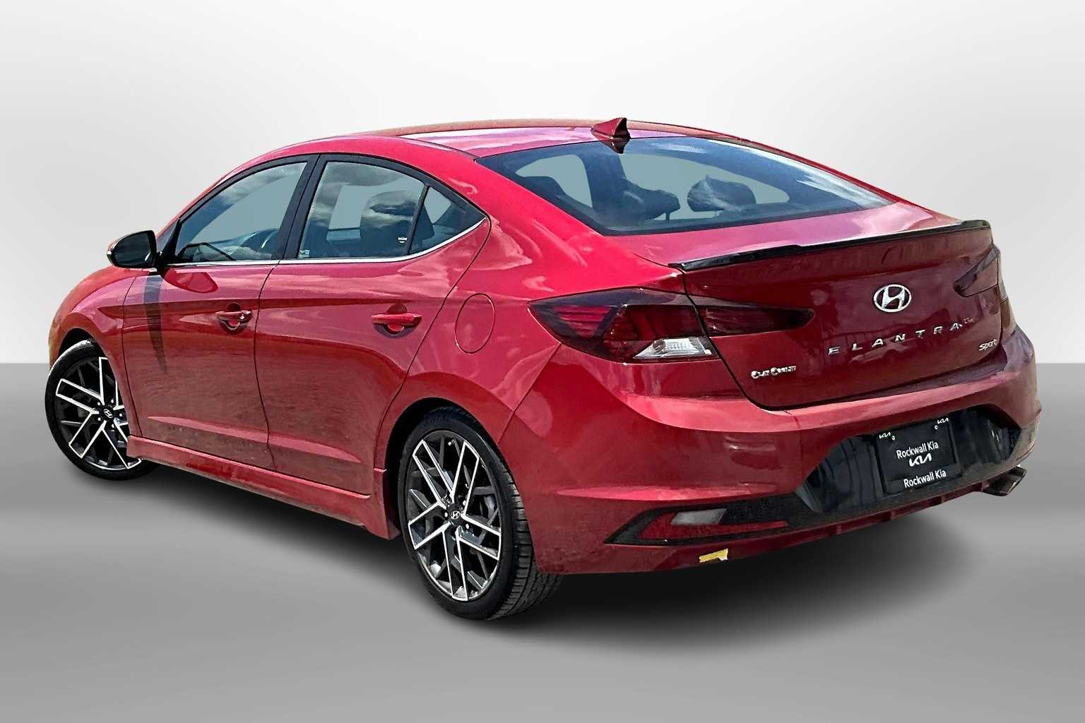 Thumbnail: 2019 Hyundai Elantra - 11
