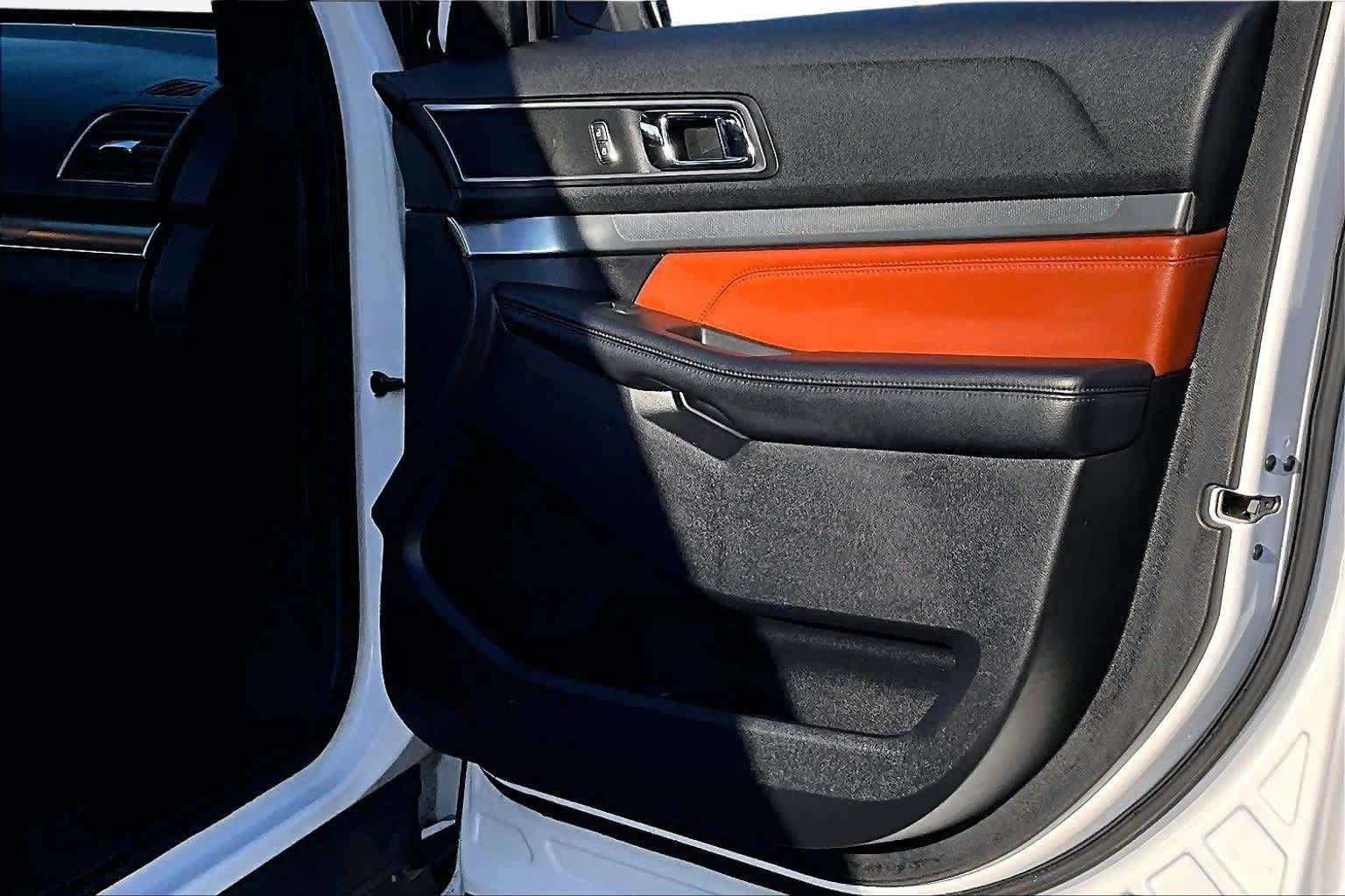 Thumbnail: 2019 Ford Explorer - 18