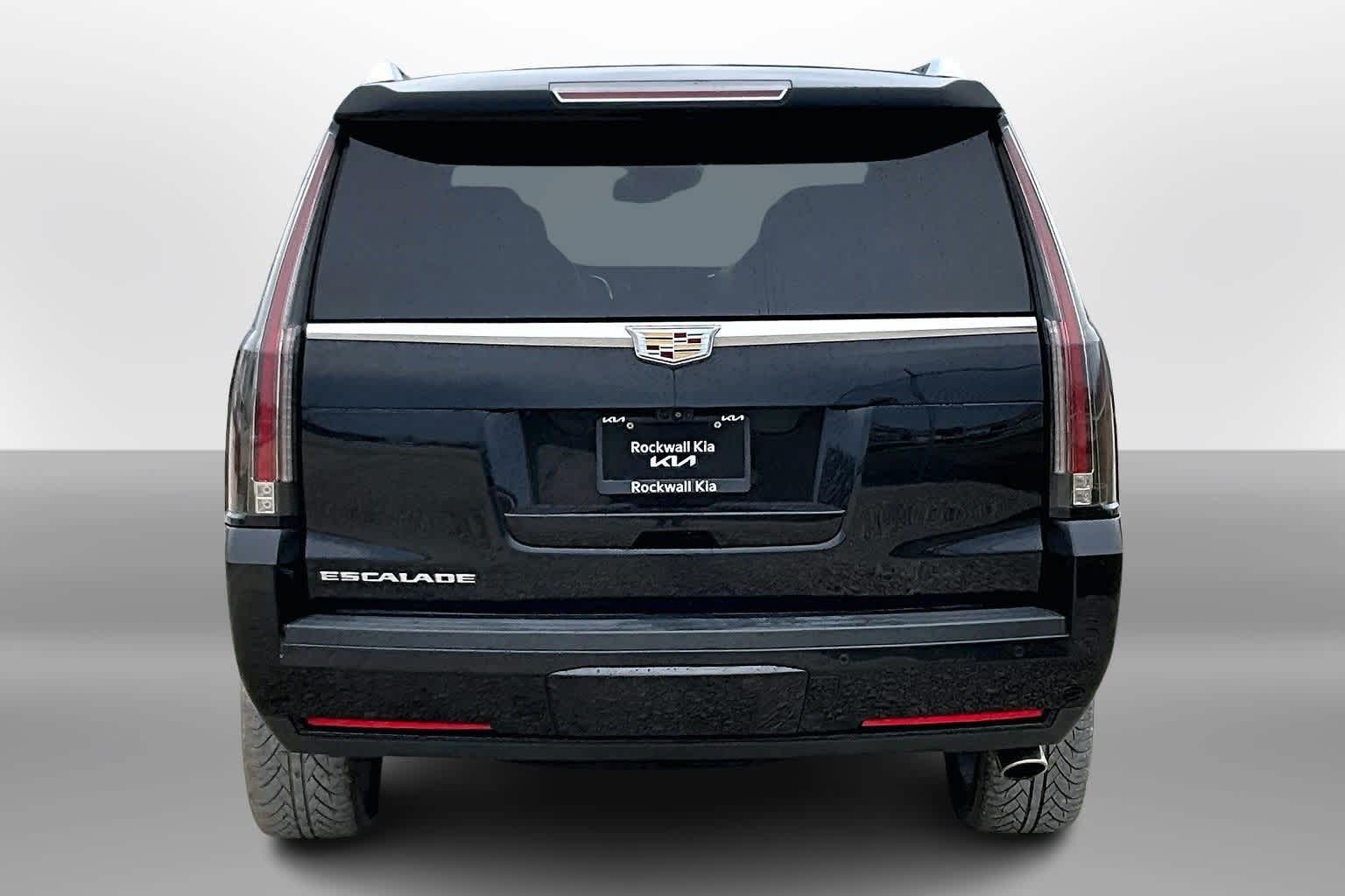 Thumbnail: 2020 Cadillac Escalade - 4