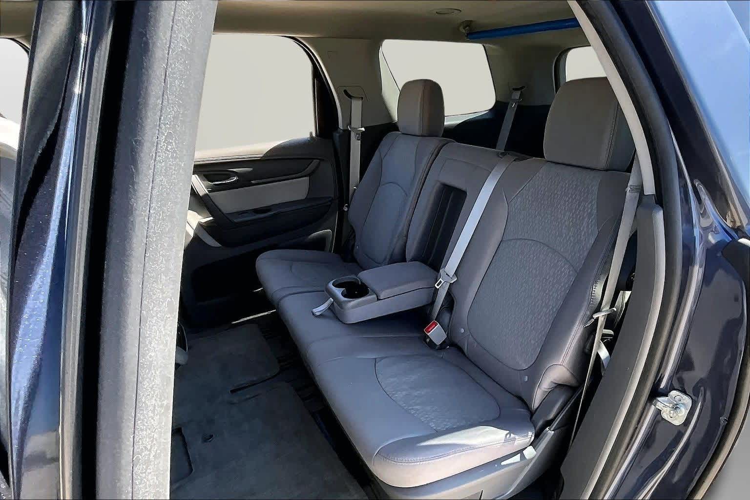 Thumbnail: 2013 GMC Acadia - 25