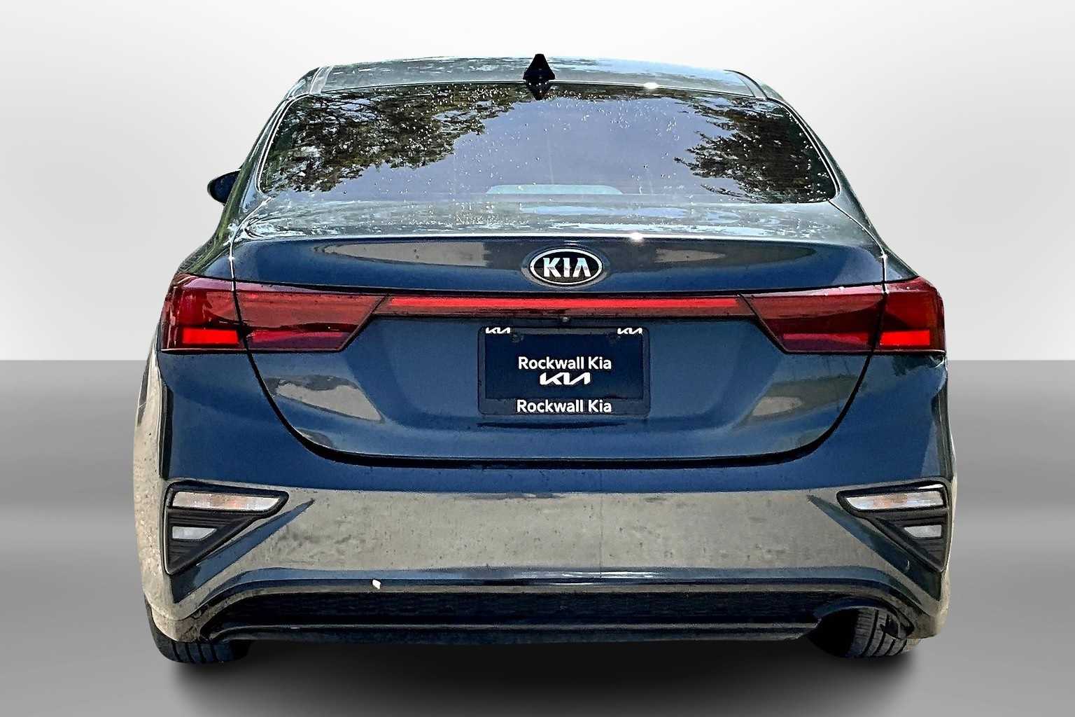 Thumbnail: 2020 Kia Forte - 4