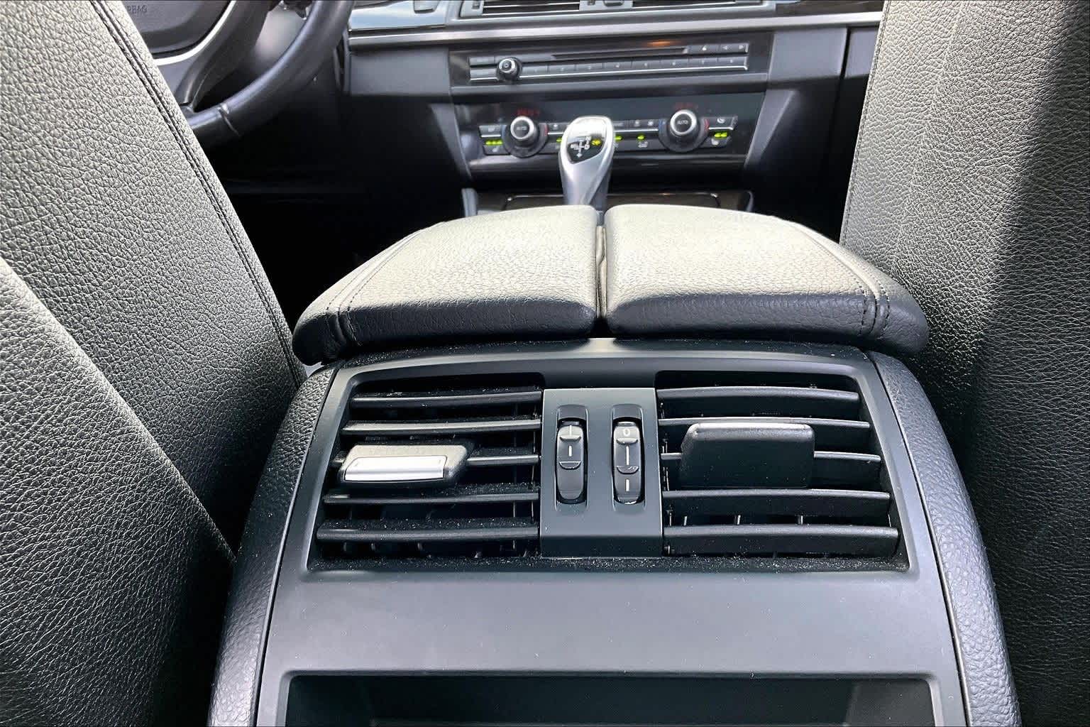 Thumbnail: 2016 BMW 5 Series - 24