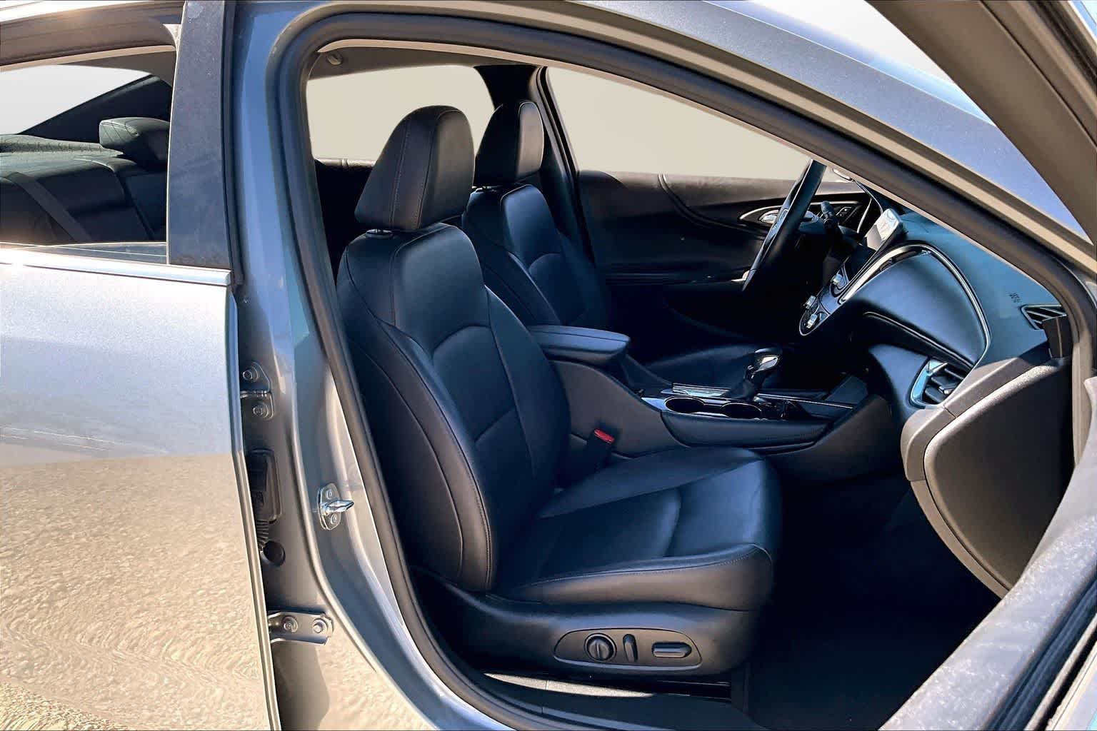 Thumbnail: 2023 Chevrolet Malibu - 7