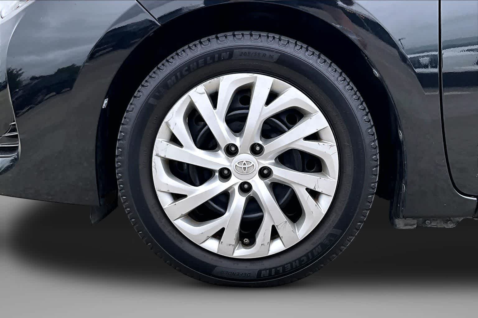 Thumbnail: 2019 Toyota Corolla - 8