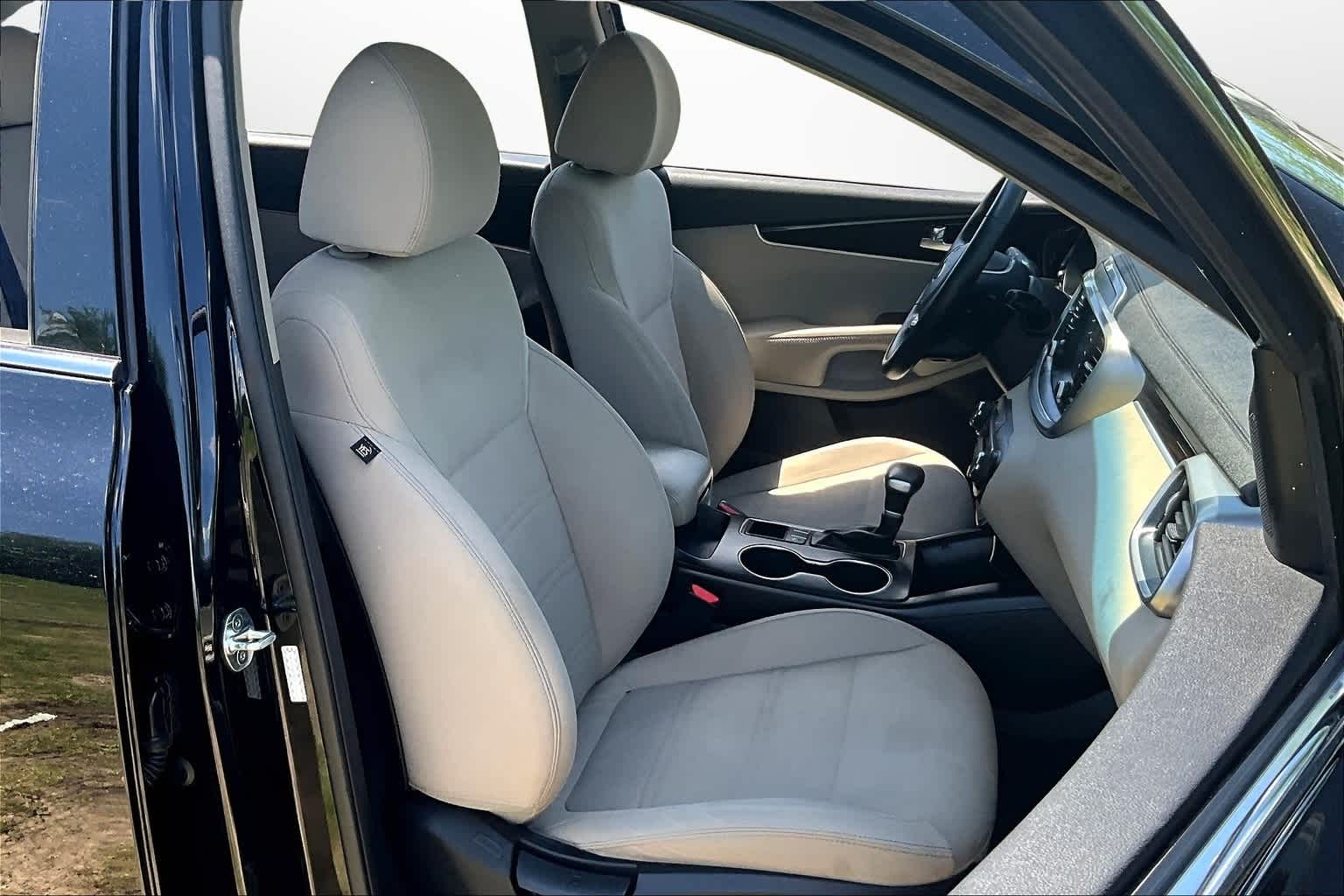 Thumbnail: 2020 Kia Sorento - 7