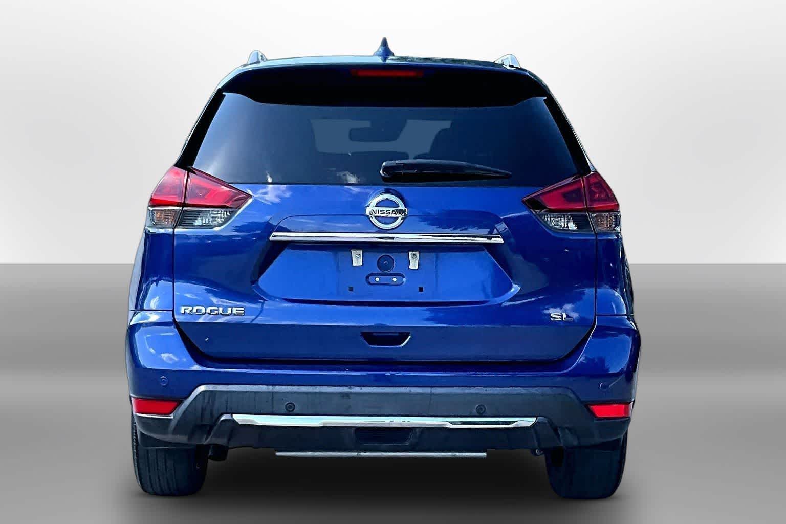 Thumbnail: 2020 Nissan Rogue - 3