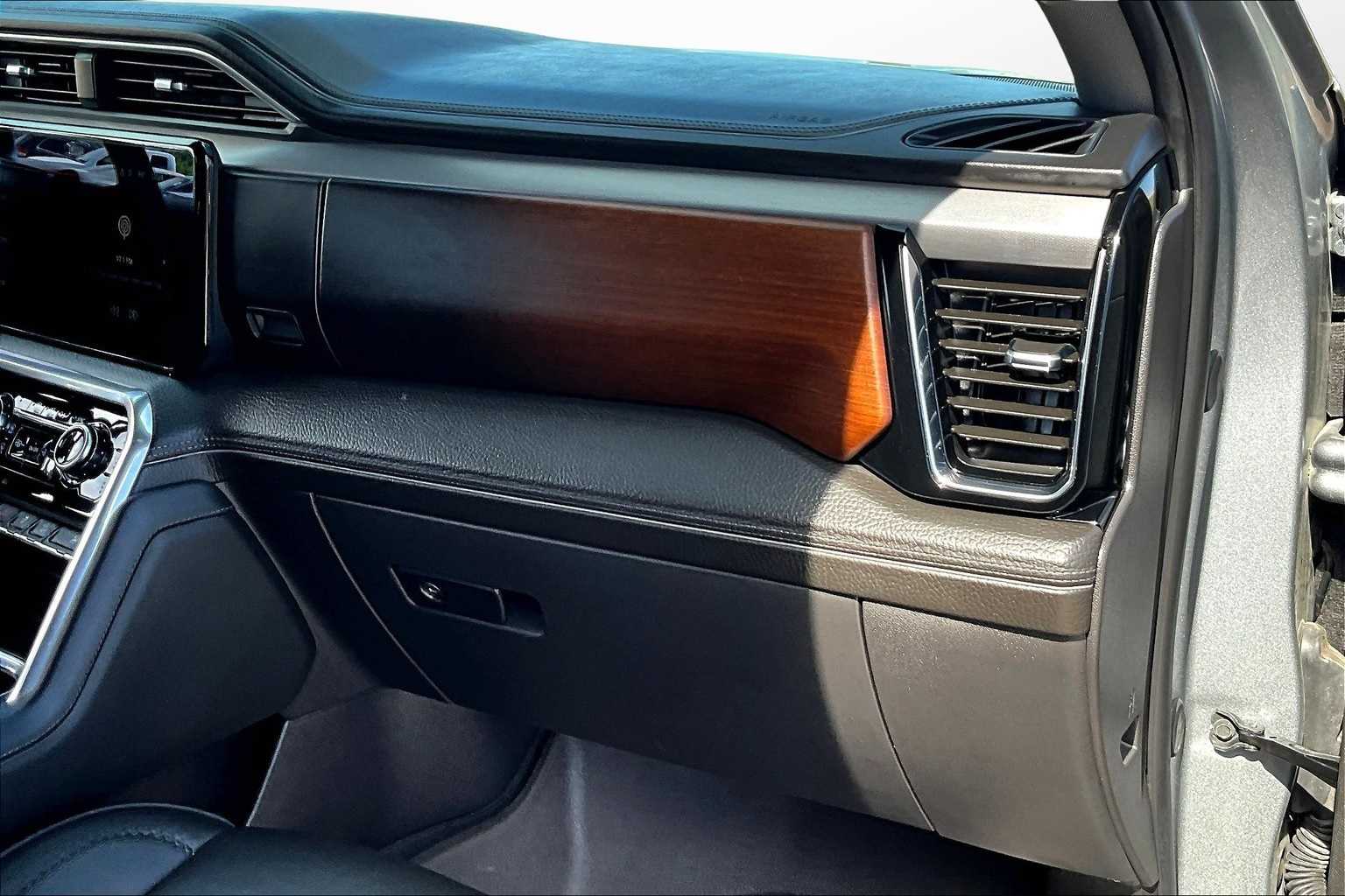Thumbnail: 2024 GMC Sierra 1500 - 15