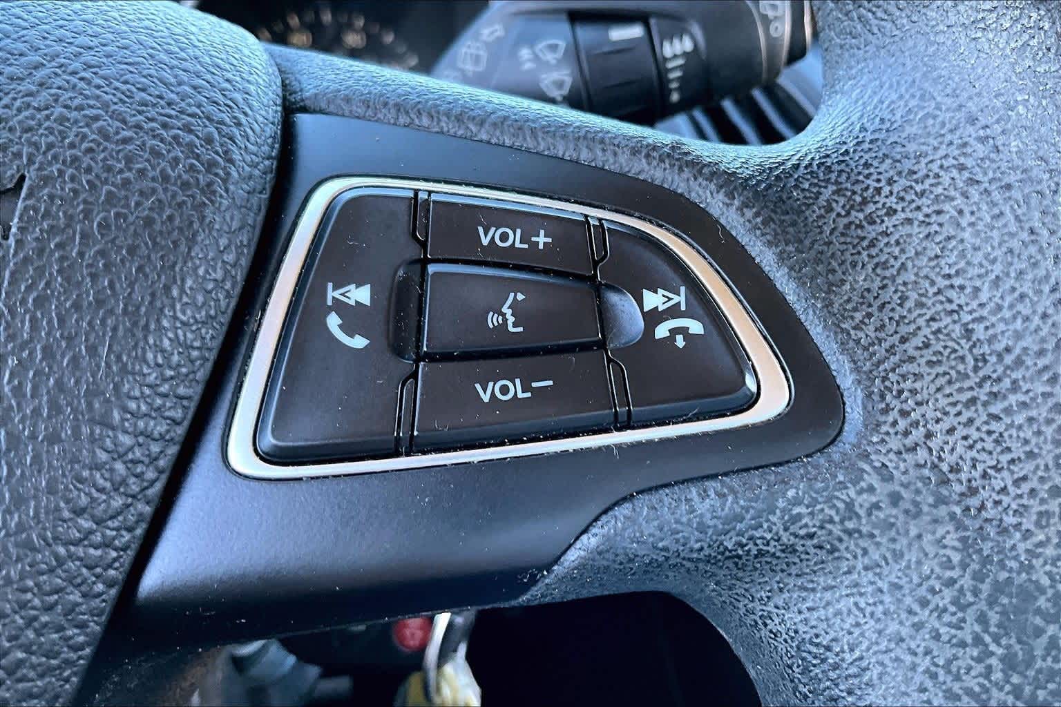 Thumbnail: 2017 Ford Focus - 18