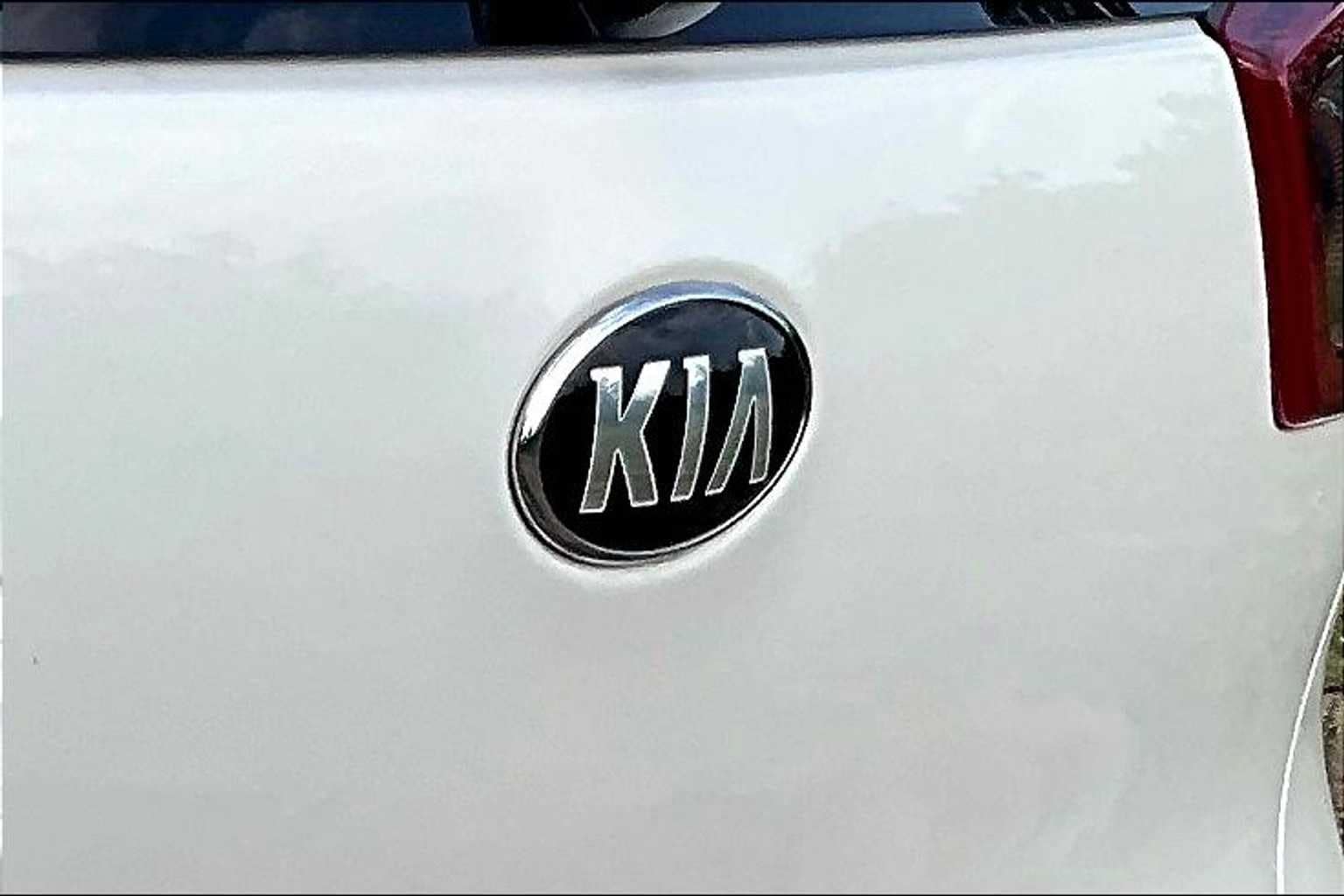 Thumbnail: 2019 Kia Niro - 30