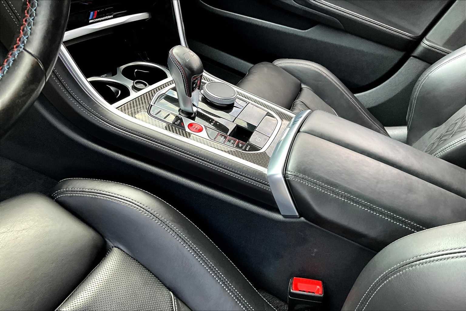 Thumbnail: 2022 BMW M8 - 14