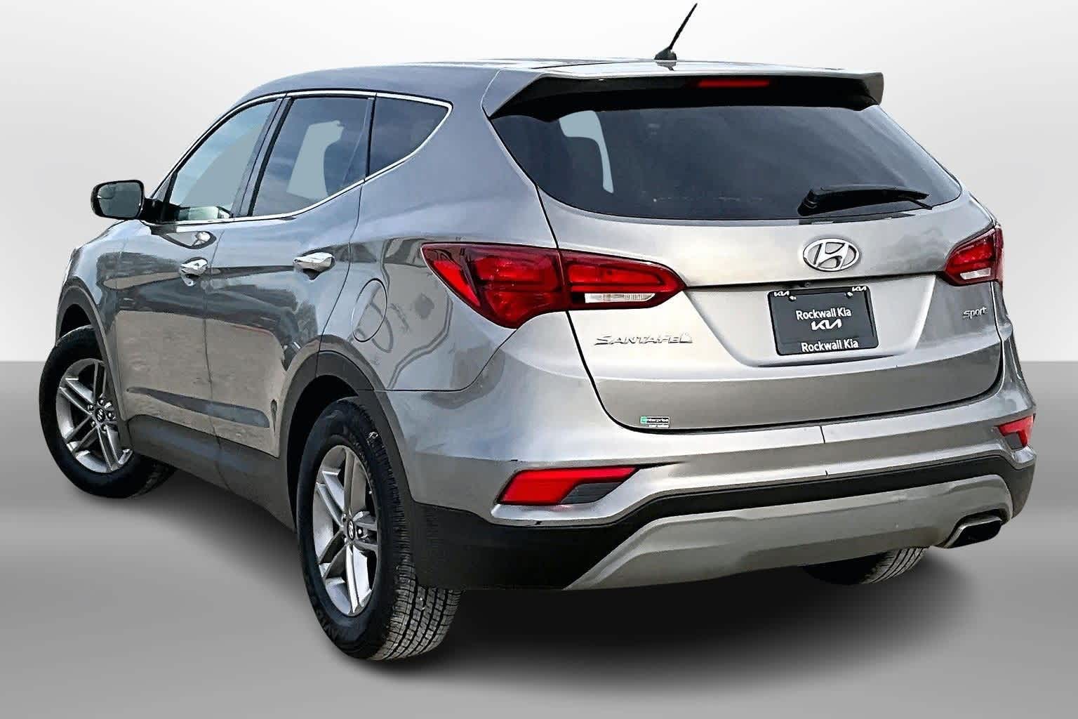 Thumbnail: 2018 Hyundai Santa Fe - 11