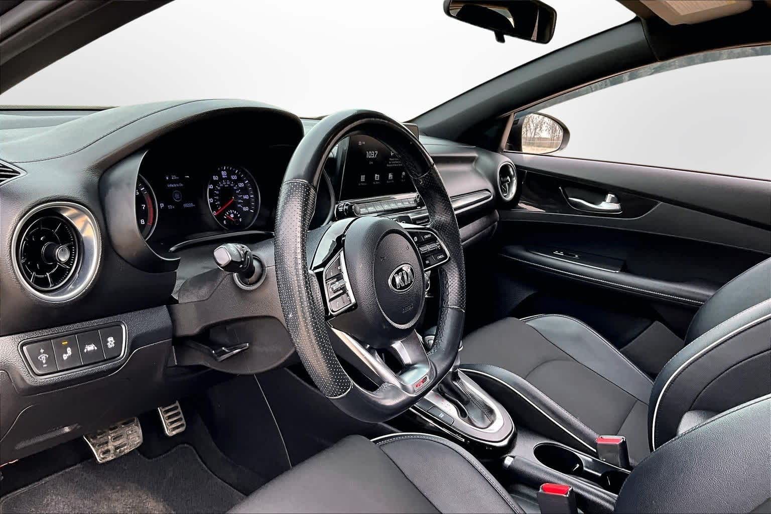 Thumbnail: 2021 Kia Forte - 12