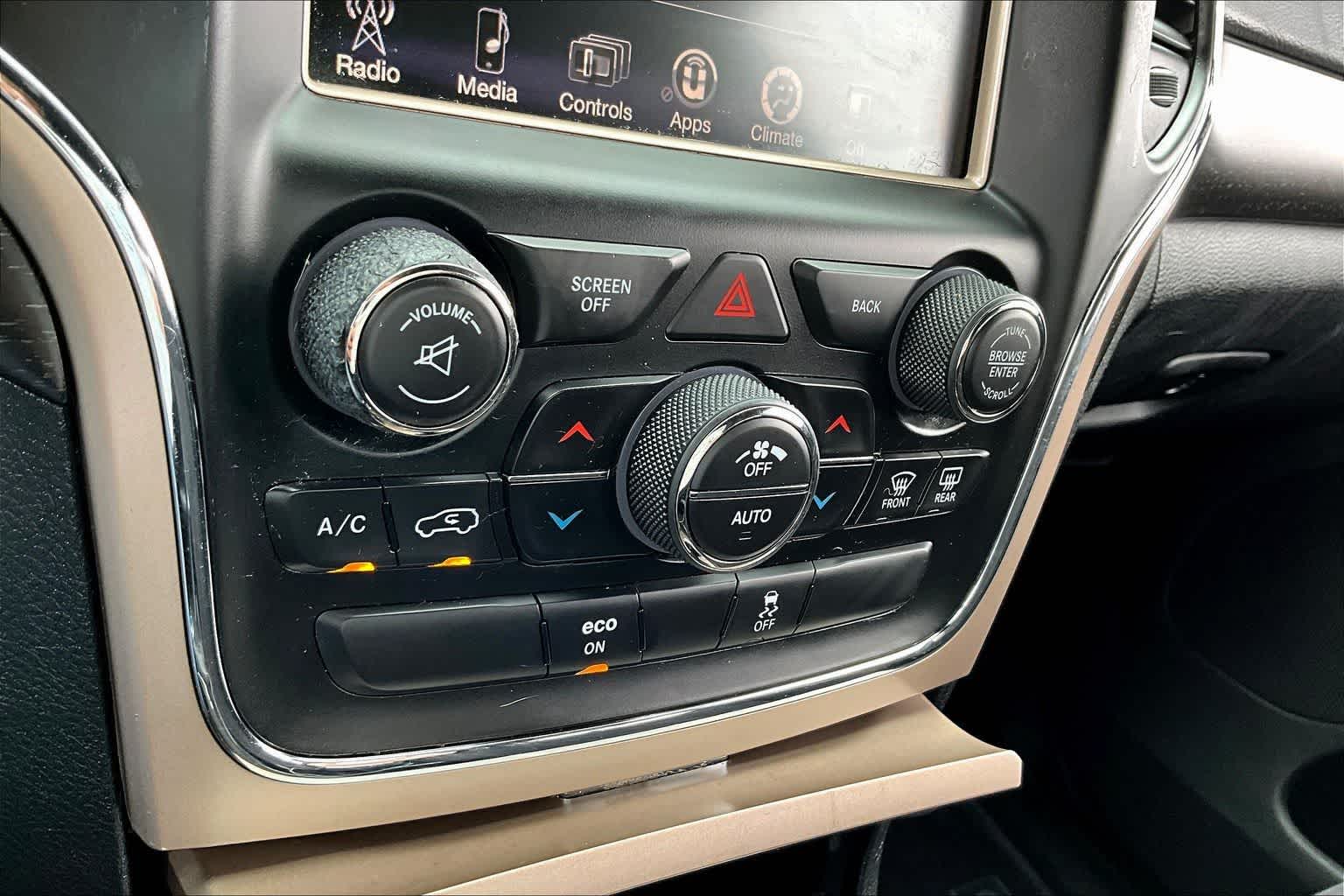 Thumbnail: 2015 Jeep Grand Cherokee - 20