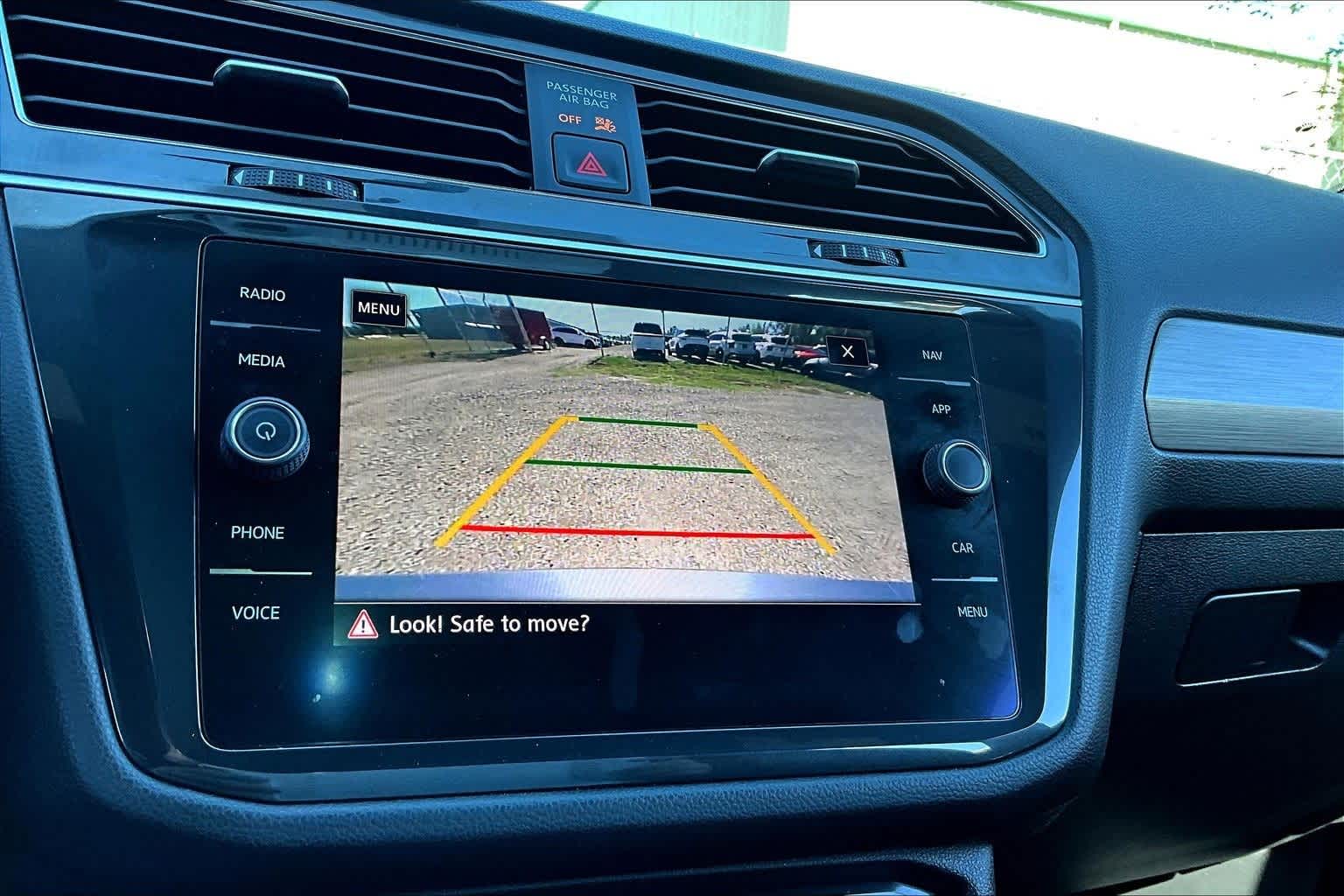 Thumbnail: 2019 Volkswagen Tiguan - 22