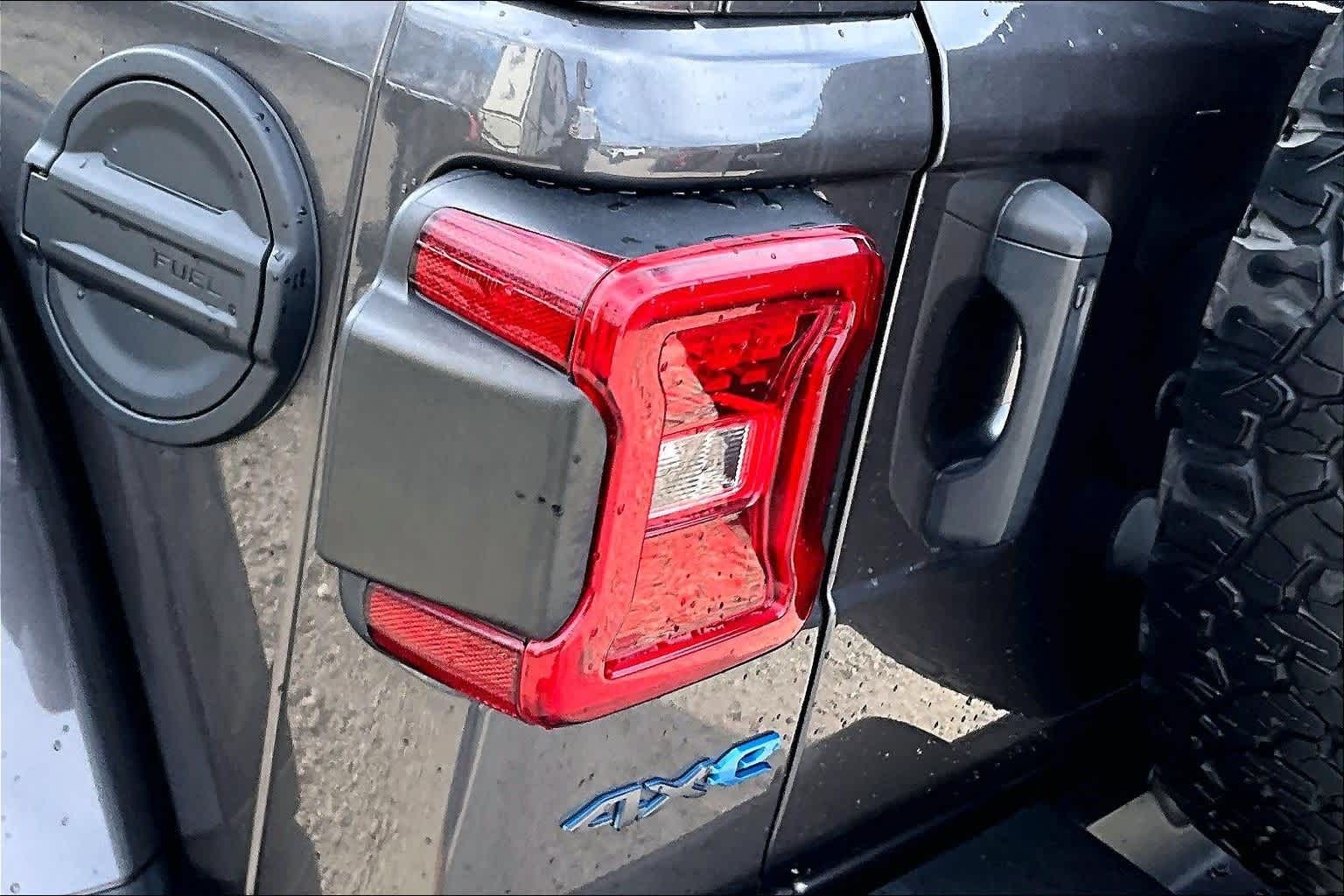 Thumbnail: 2021 Jeep Wrangler - 29