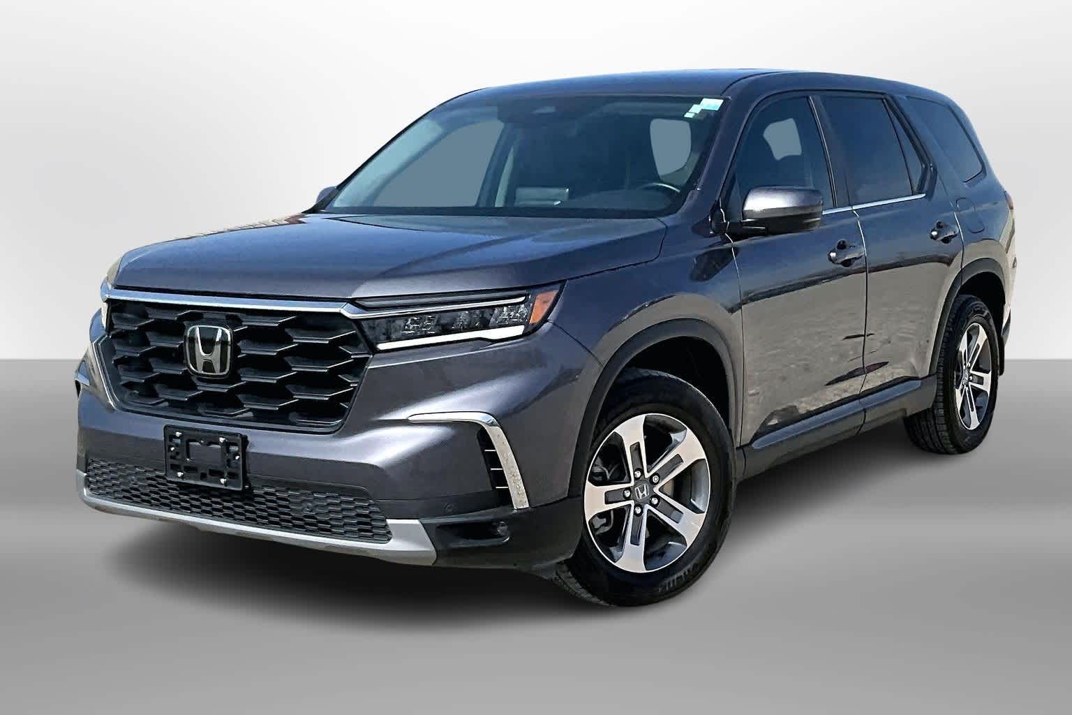 Thumbnail: 2023 Honda Pilot - 2