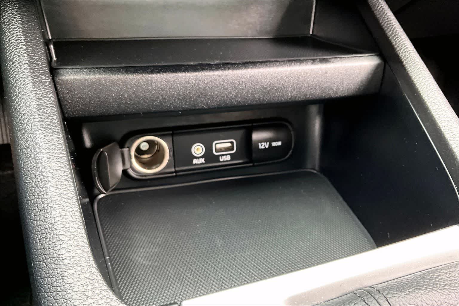 Thumbnail: 2021 Kia Forte - 21