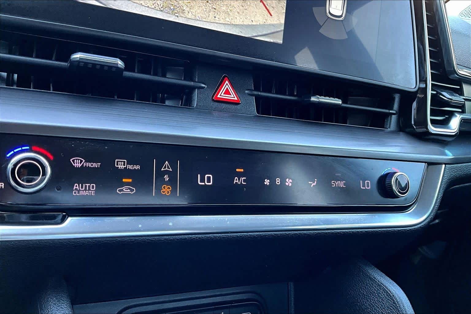 Thumbnail: 2023 Kia Sportage - 25