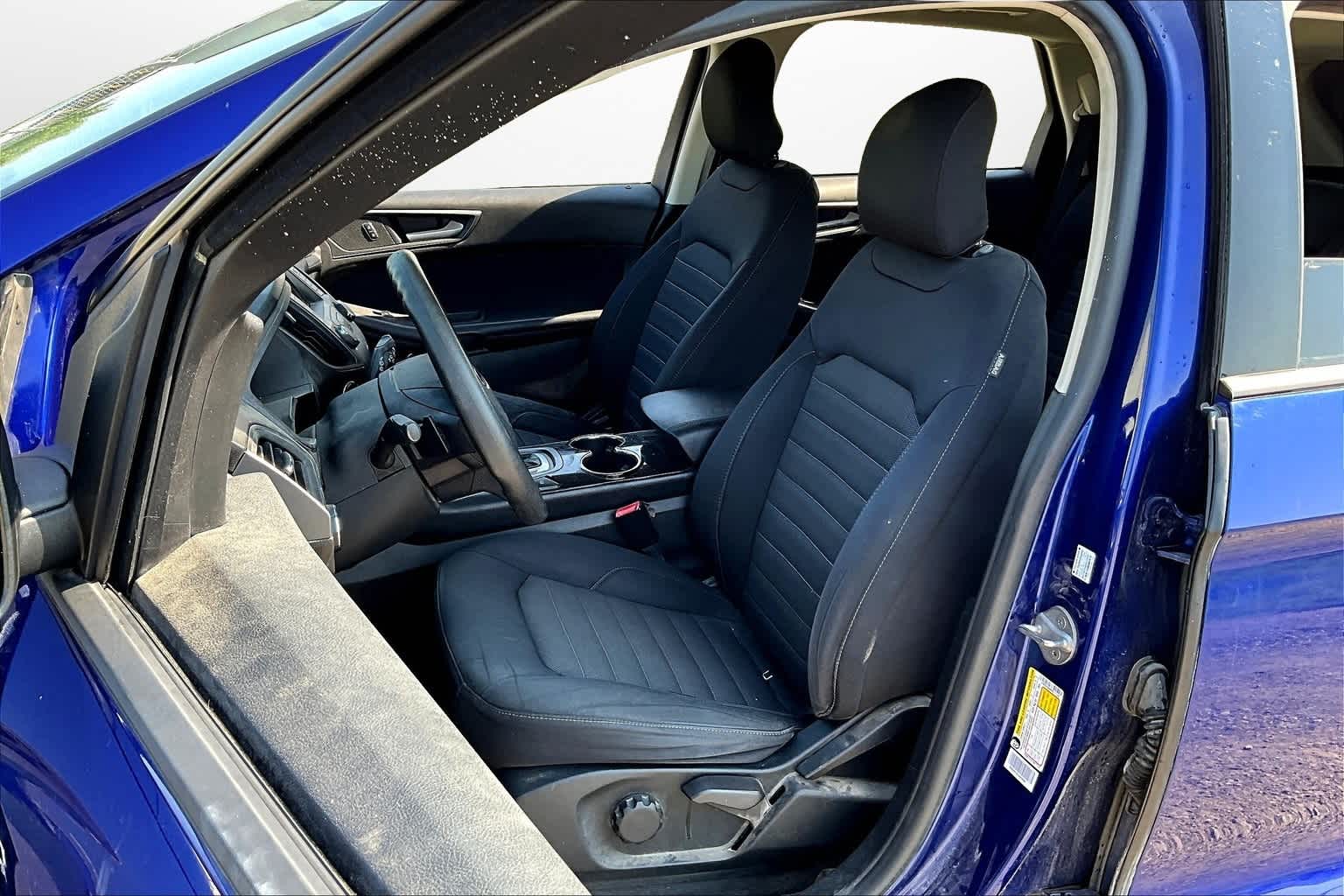 Thumbnail: 2015 Ford Edge - 24