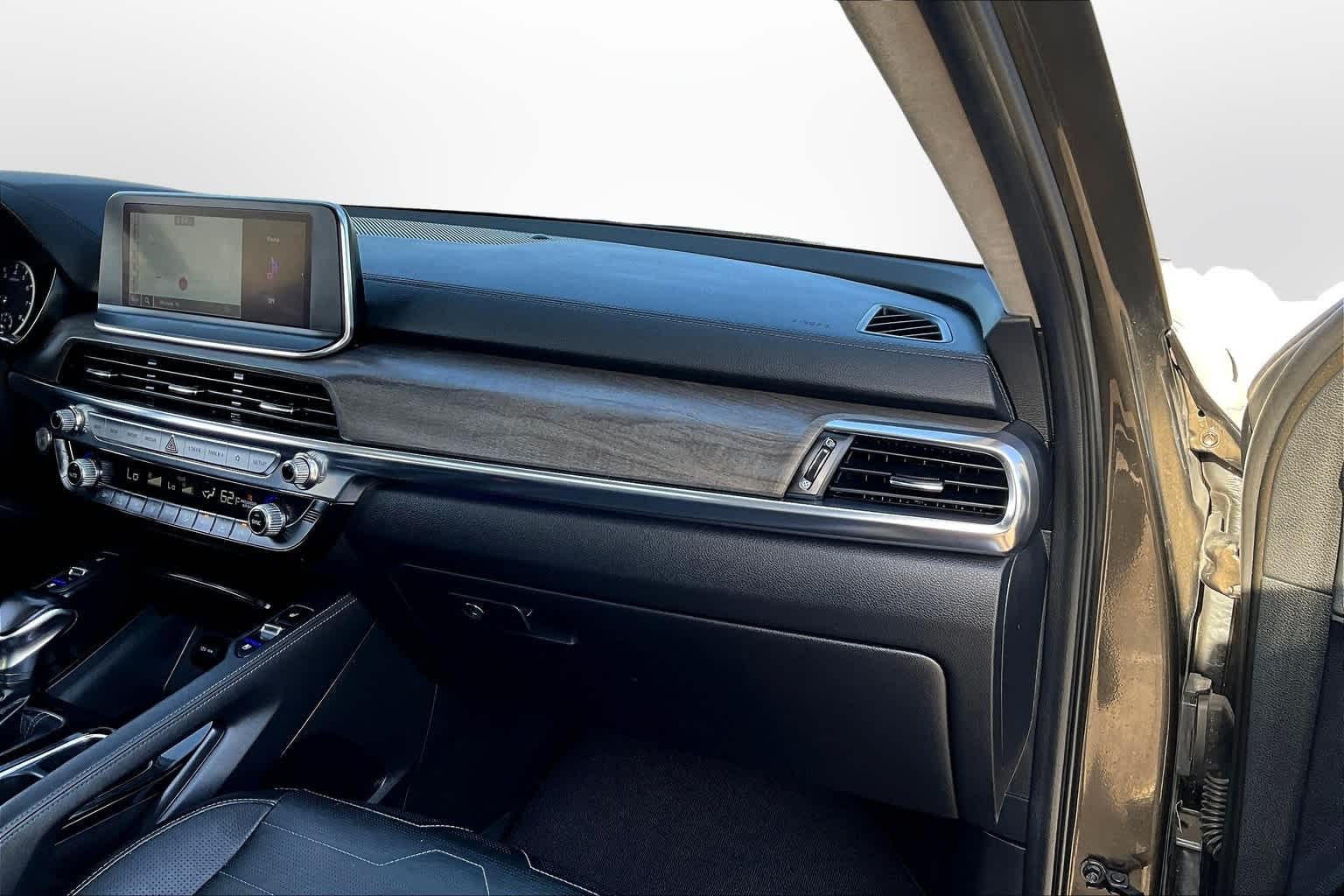 Thumbnail: 2022 Kia Telluride - 16