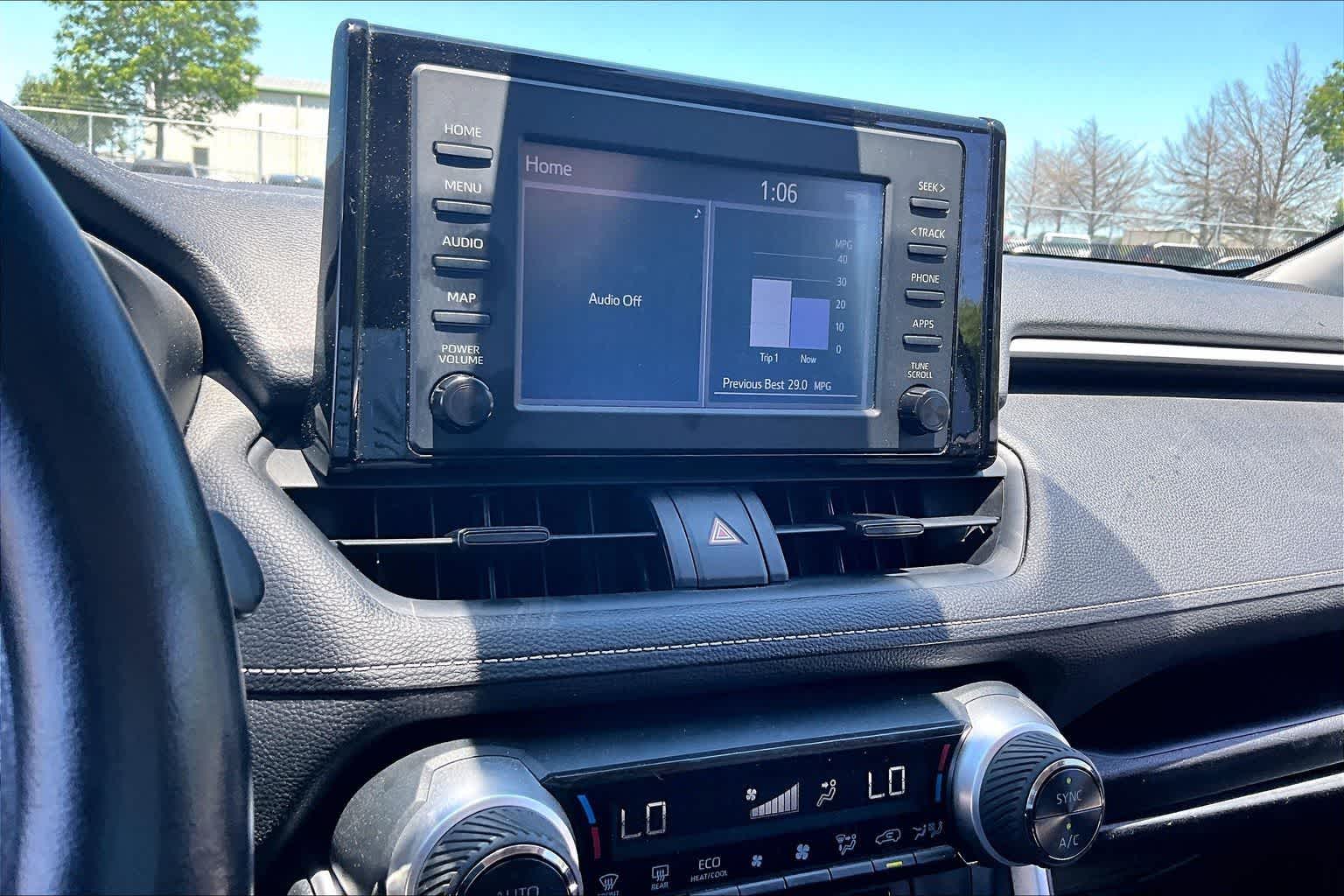 Thumbnail: 2019 Toyota RAV4 - 4