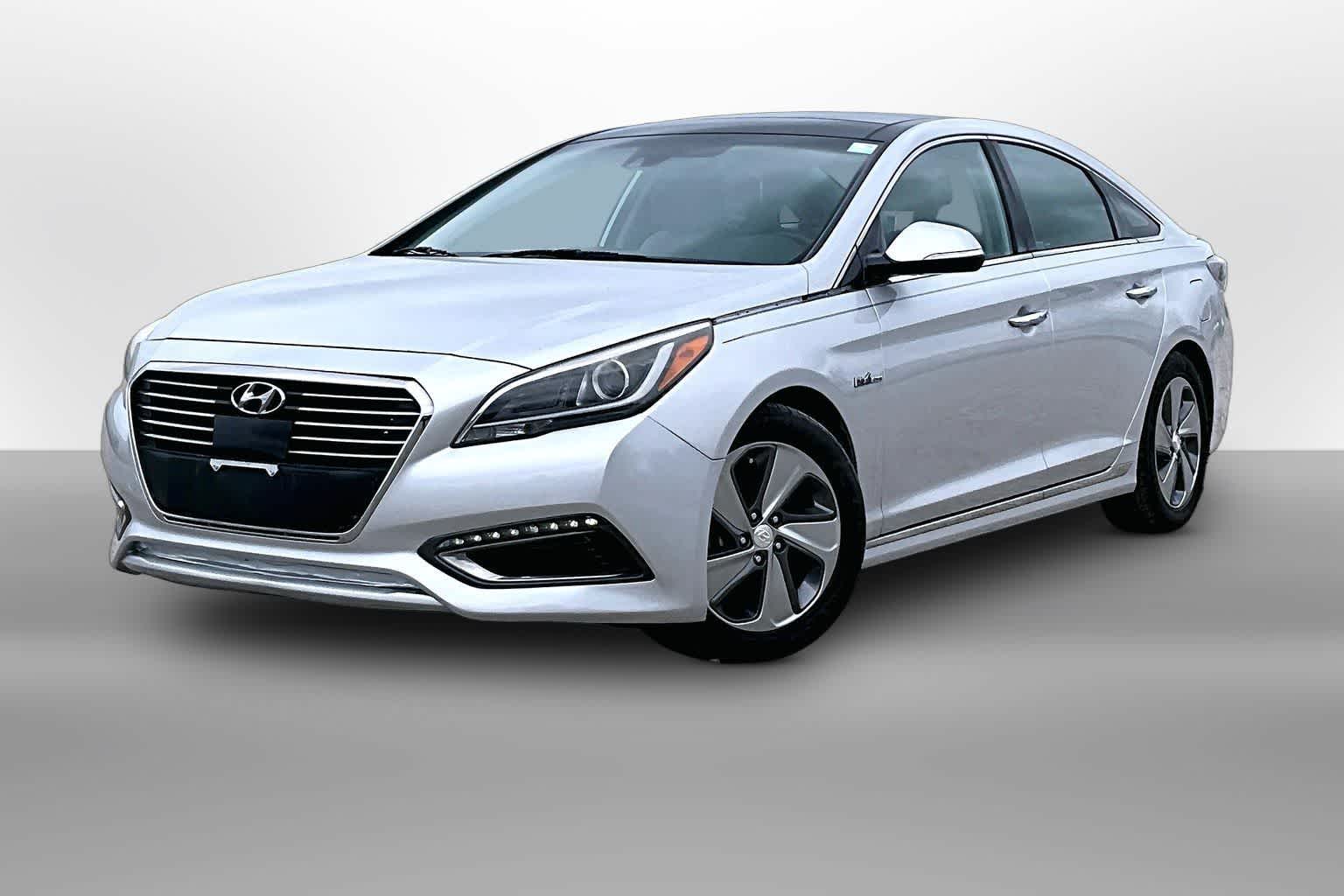 Thumbnail: 2016 Hyundai Sonata - 2