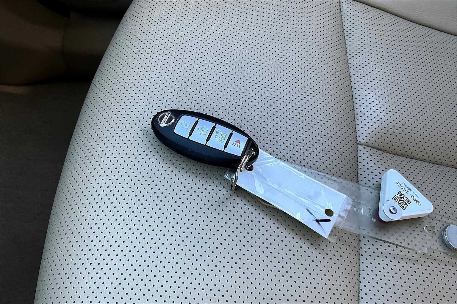 Thumbnail: 2014 Nissan Rogue - 9