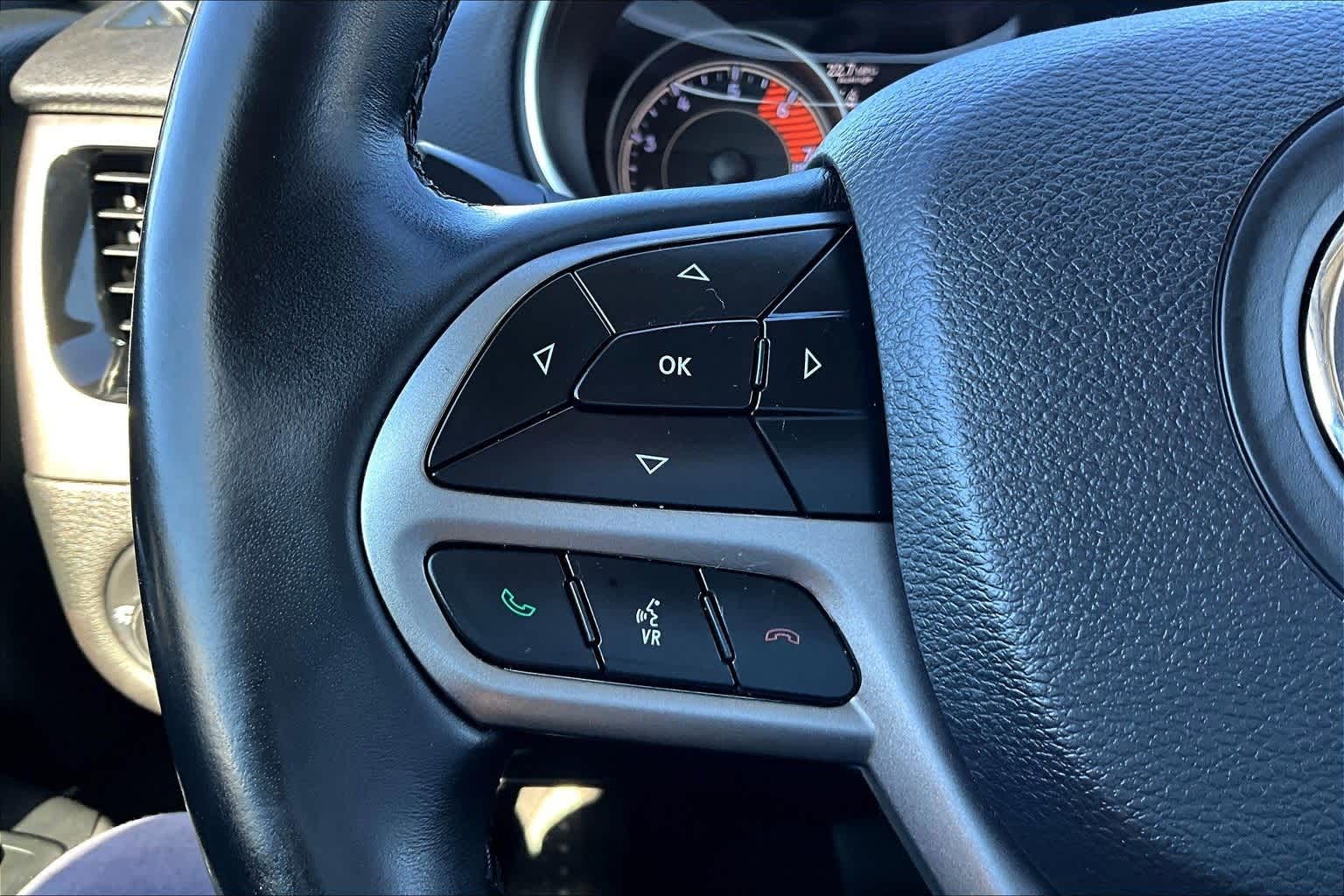 Thumbnail: 2019 Jeep Cherokee - 19