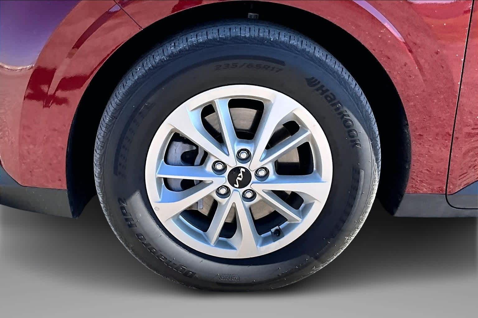 Thumbnail: 2024 Kia Carnival - 8