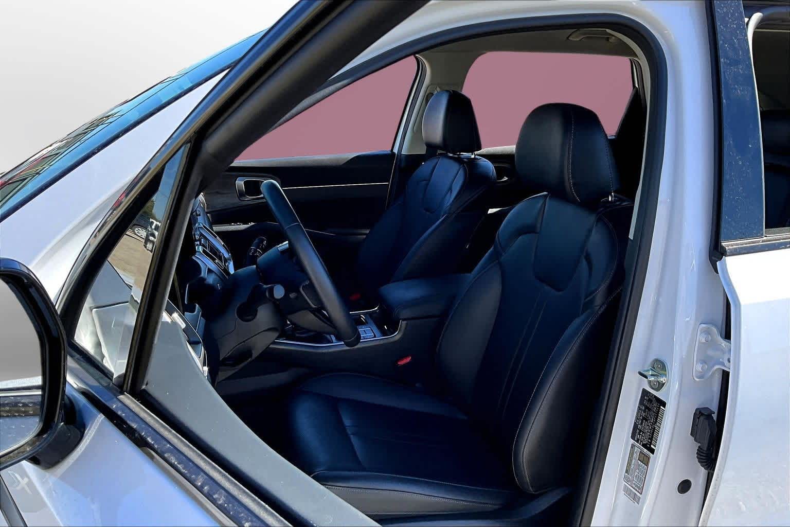 Thumbnail: 2023 Kia Sorento - 26