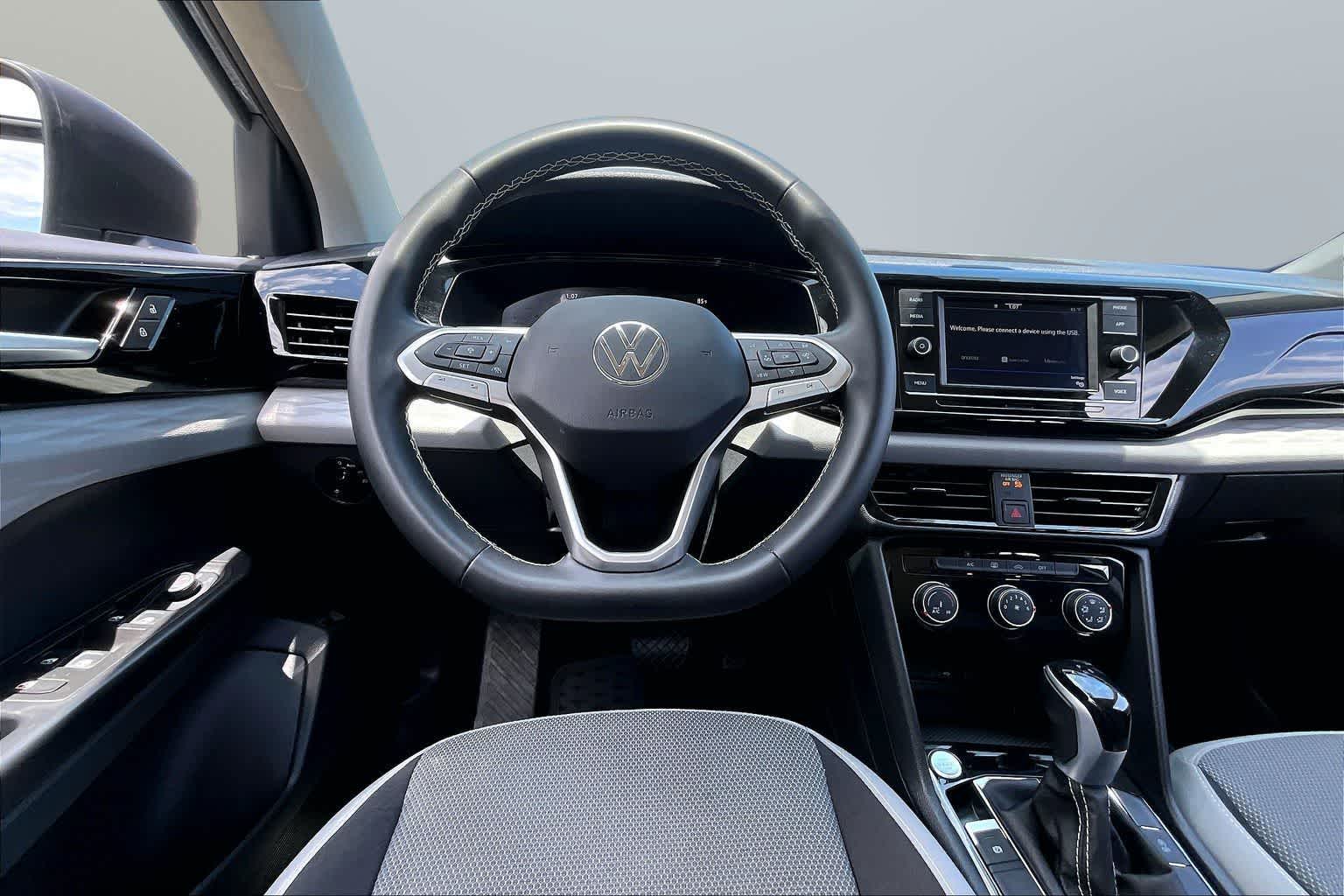 Thumbnail: 2023 Volkswagen Taos - 5
